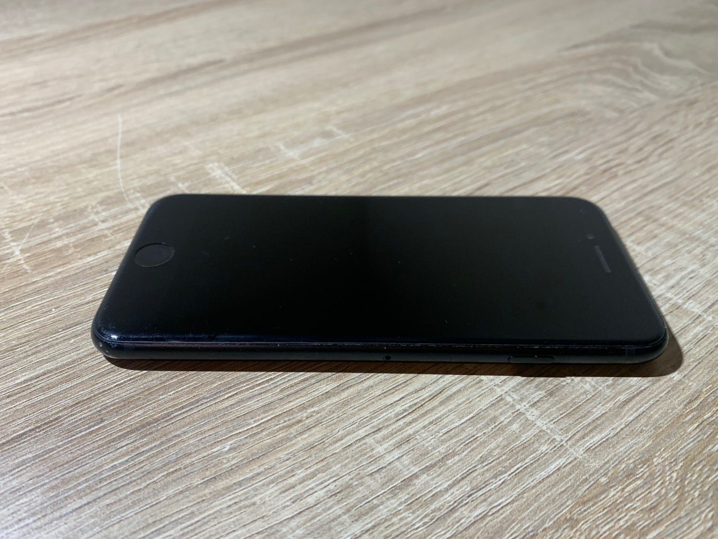 9035 iPhone SE3 第3世代 128GB ミッドナイト 動作確認済み 背面ヒビ