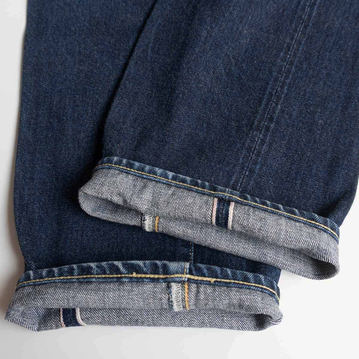 美品】 LEVI