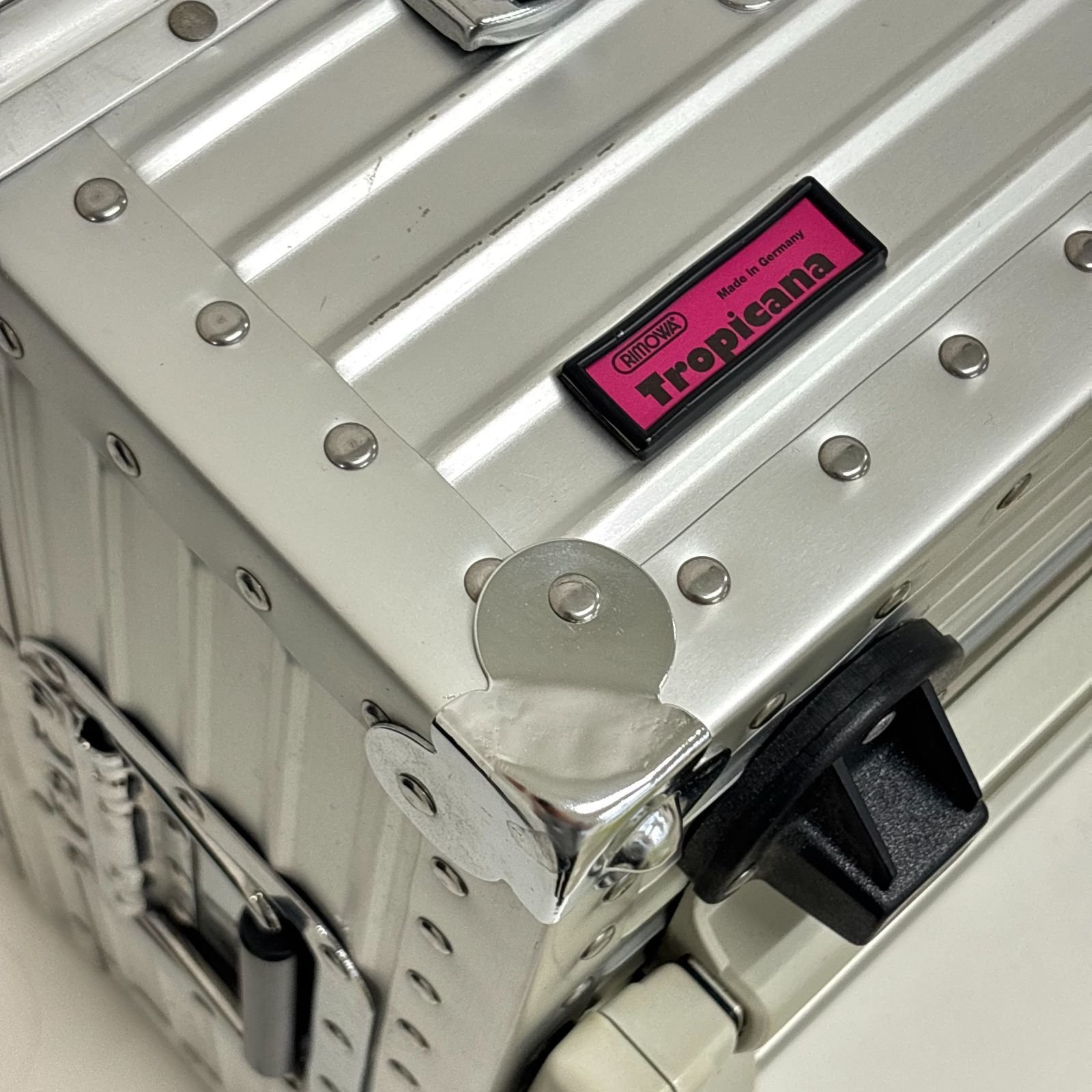 RIMOWA TROPICANA TROLLEY リモワ トロピカーナ 2輪キャリーケース