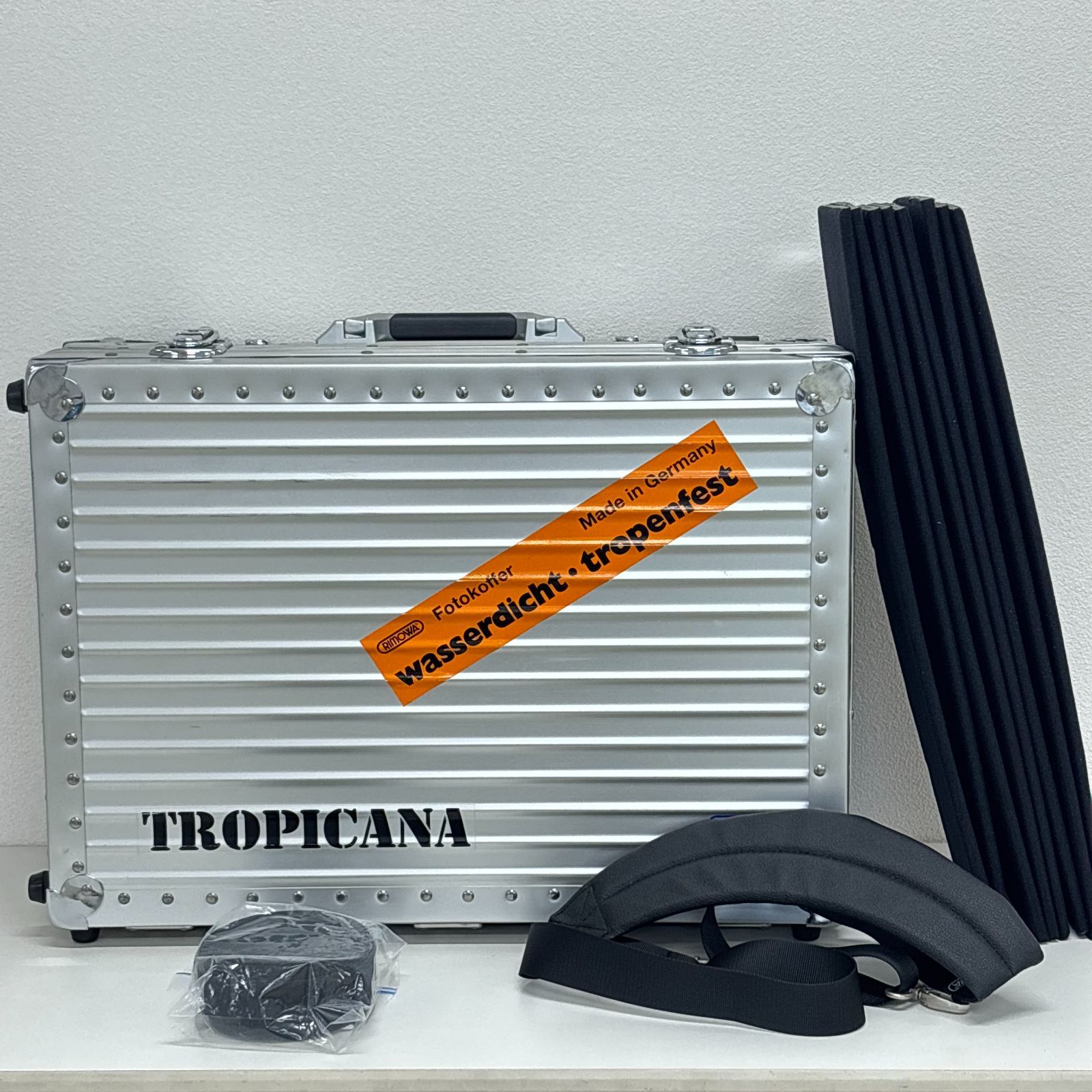 RIMOWA TROPICANA TROLLEY リモワ トロピカーナ 2輪キャリーケース