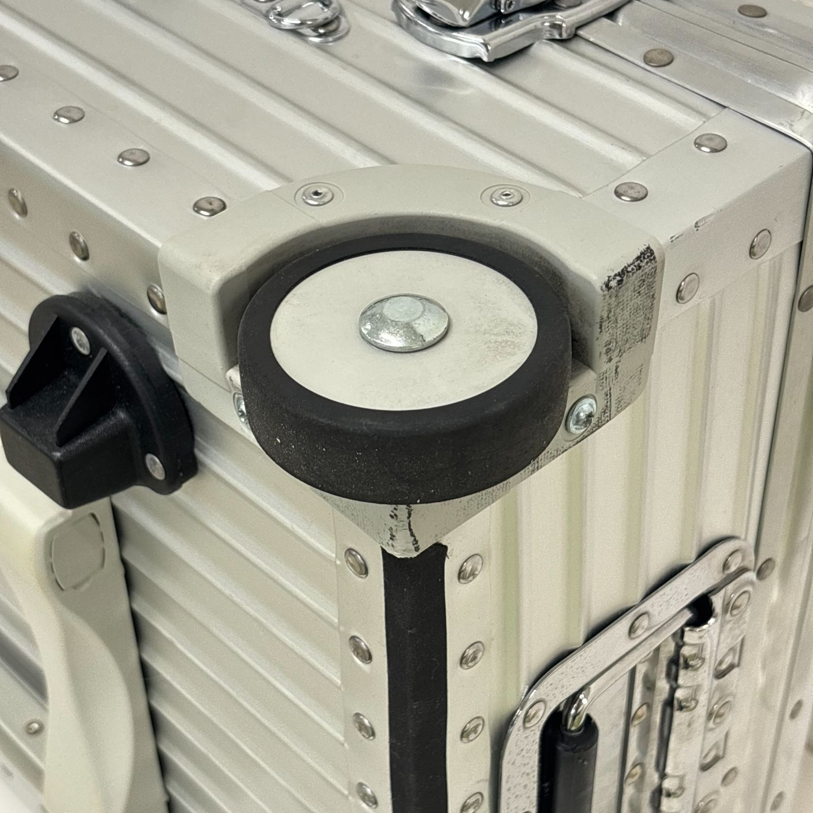 RIMOWA TROPICANA TROLLEY リモワ トロピカーナ 2輪キャリーケース