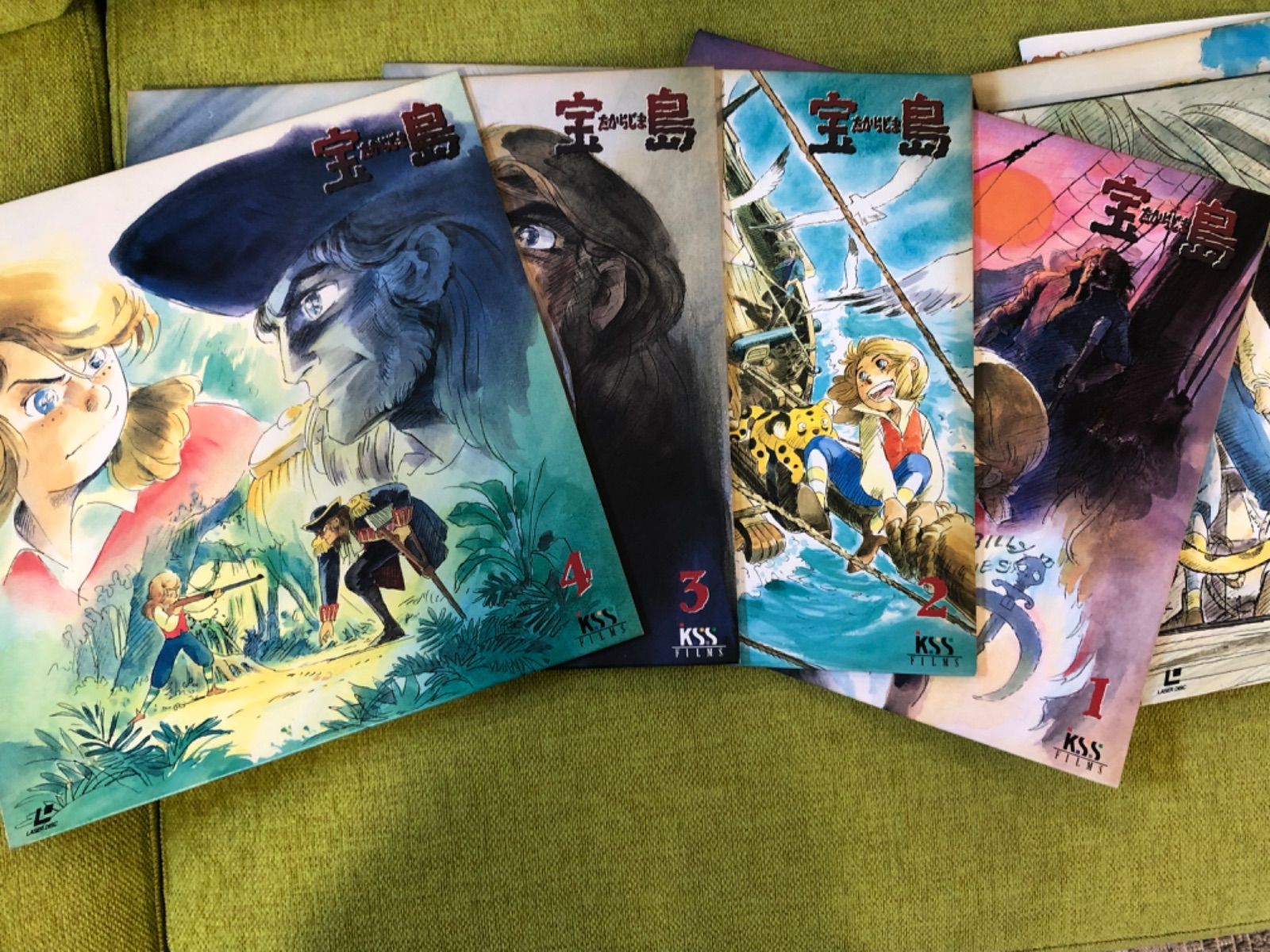 OneMall provides Mercari products: 値下げします。テレビアニメ