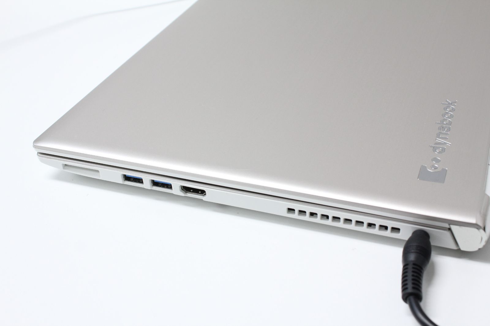 中古ノートPC】東芝〈dynabook T65/EG〉Intel Core i7/SSD480GB/メモリ