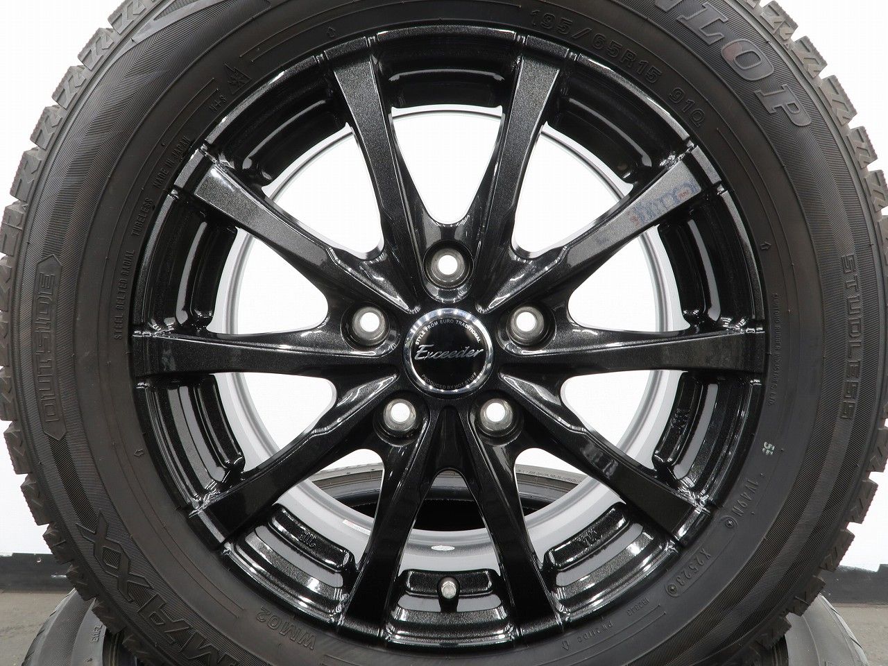 ノア ヴォクシー エスクァイア 等に 4本 社外 15インチ 6J +50 5H 