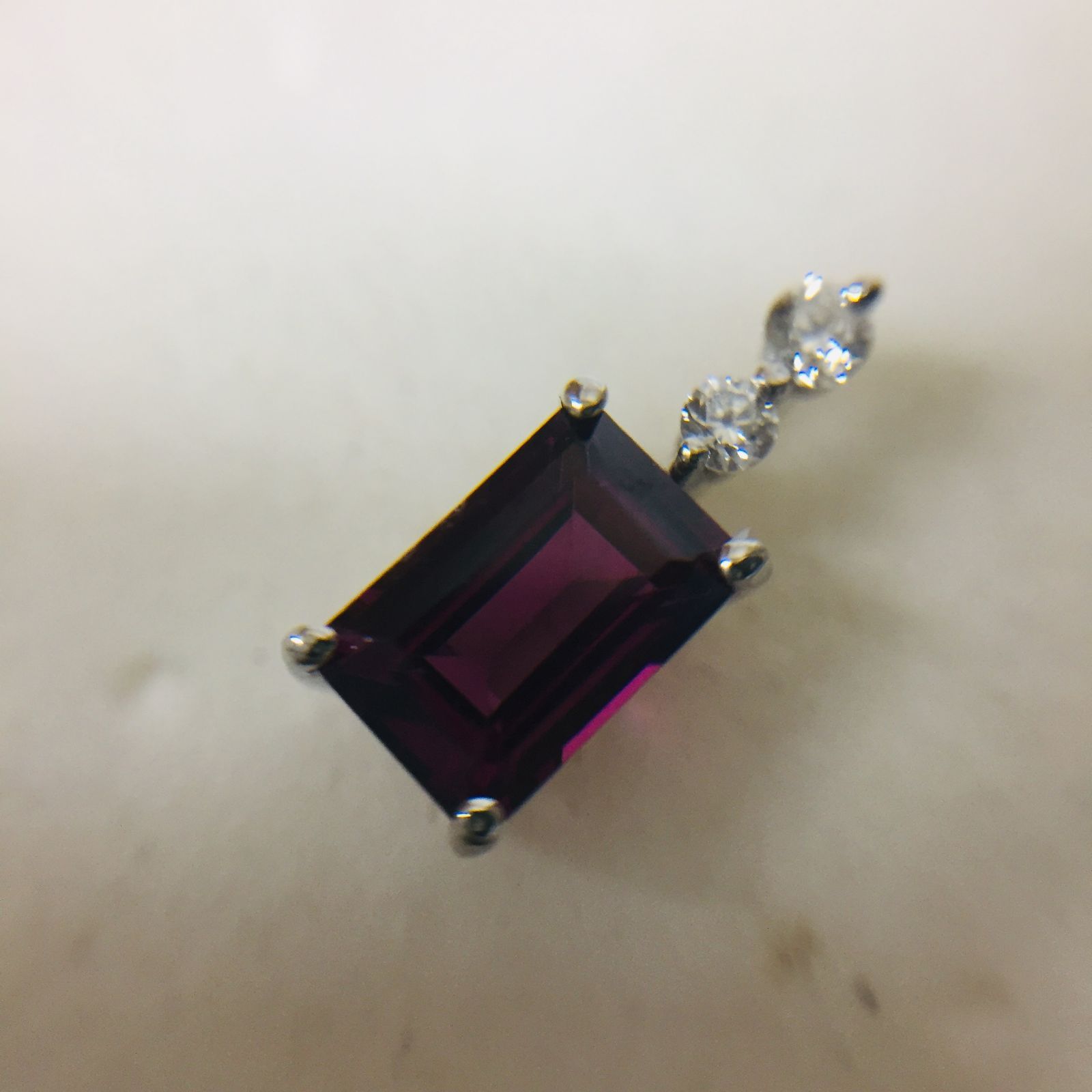 S【ジュエリー】Pt950 ダイヤ付き ペンダントトップ プラチナ 刻印あり 