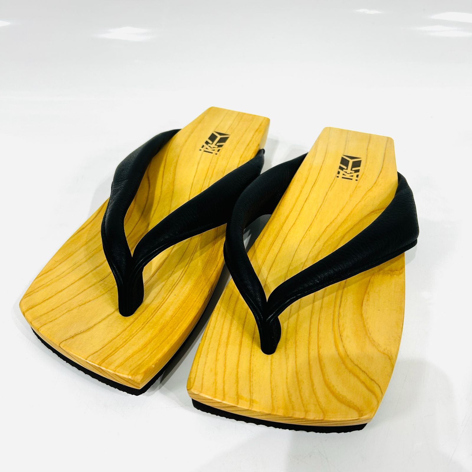 未使用 茶人 さじん mizutori みずとり 下駄 ひのき 木目 メンズ 男の下駄 Lサイズ 黒 本革 NC3174