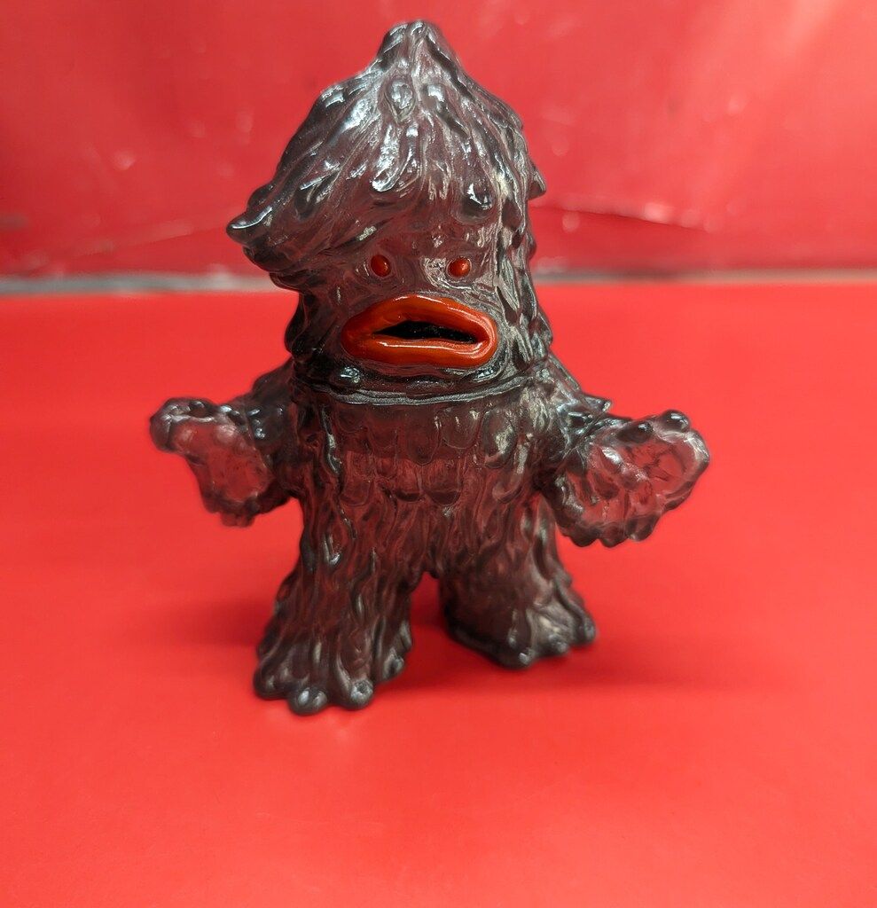 MAXTOY ミニソフビ怪獣倉庫シリーズ ザザーン クリアレインボーカラー MAXTOY ミニソフビ怪獣倉庫シリーズ ザザーン クリアブラック成型