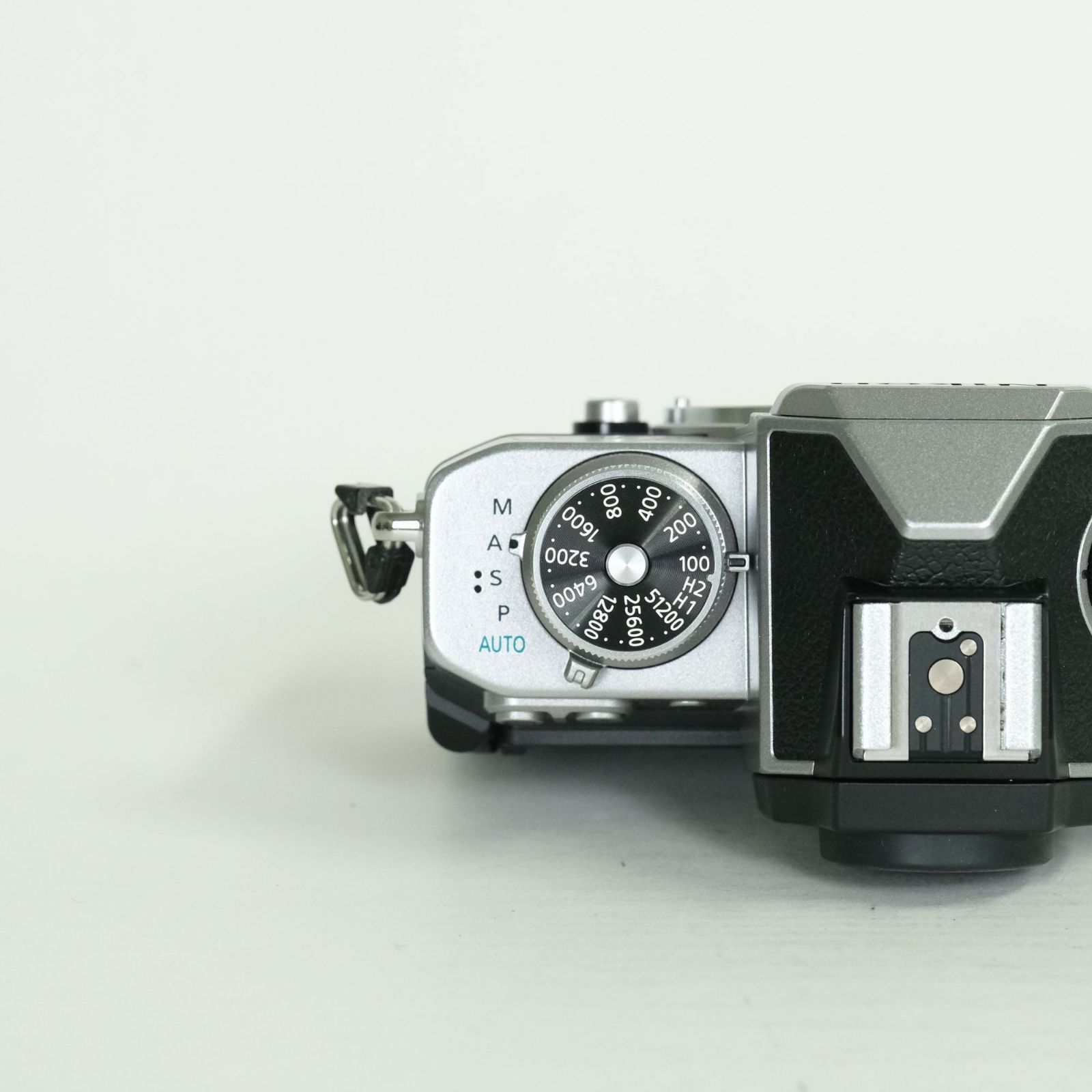 美品 | シャッター数788回] Nikon Z fc [ボディ シルバー] | Nikon Z