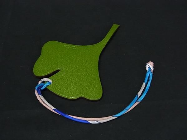 □新品□未使用□ HERMES エルメス プティアッシュ レザー イチョウ
