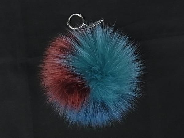 □新品同様□ FENDI フェンディ ポンポンチャーム ファー キーホルダー