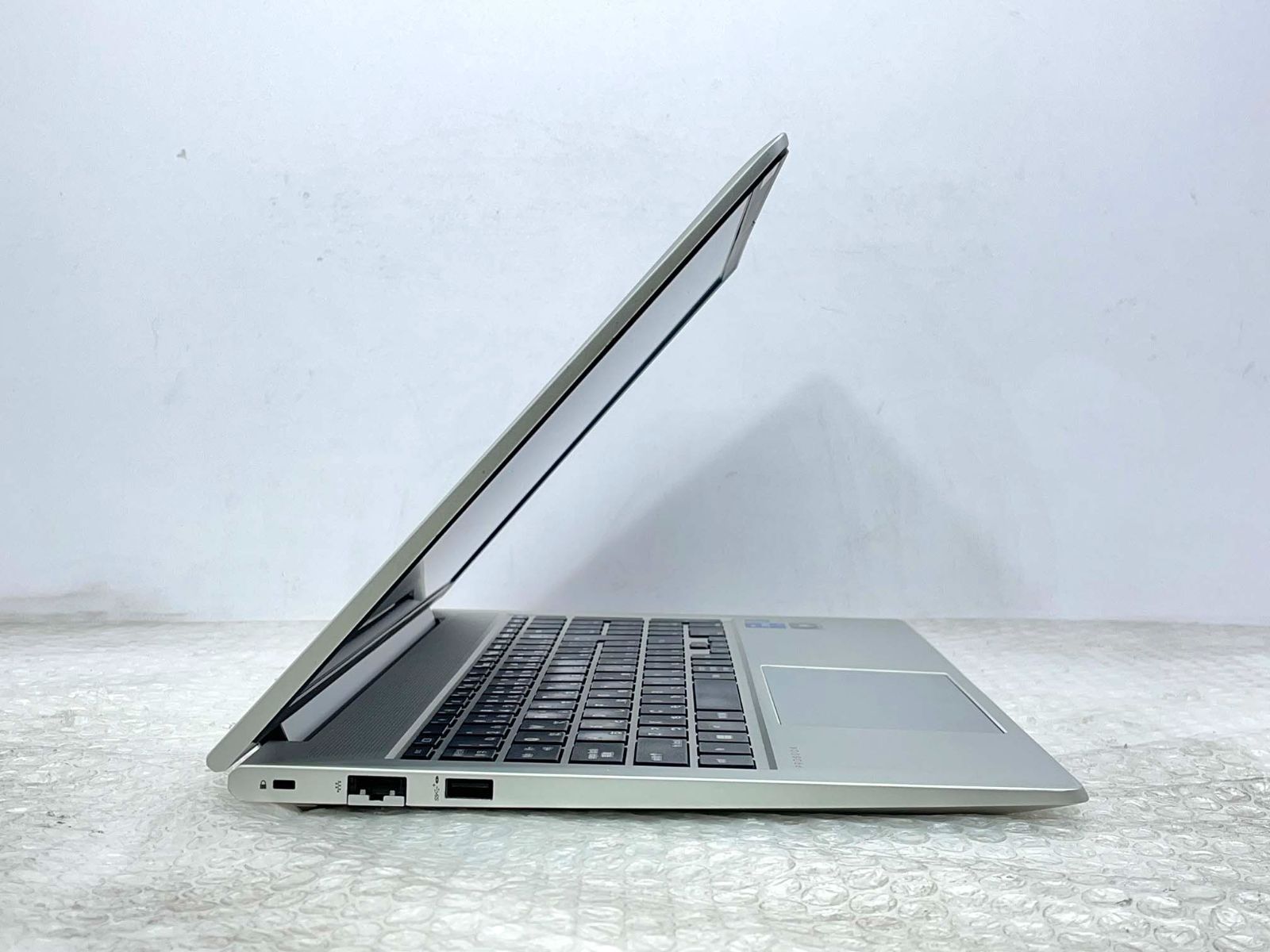 HP ProBook 450 G9 i7-1255U/16GB/512GB NVMe/Windows11/15.6型フルHD