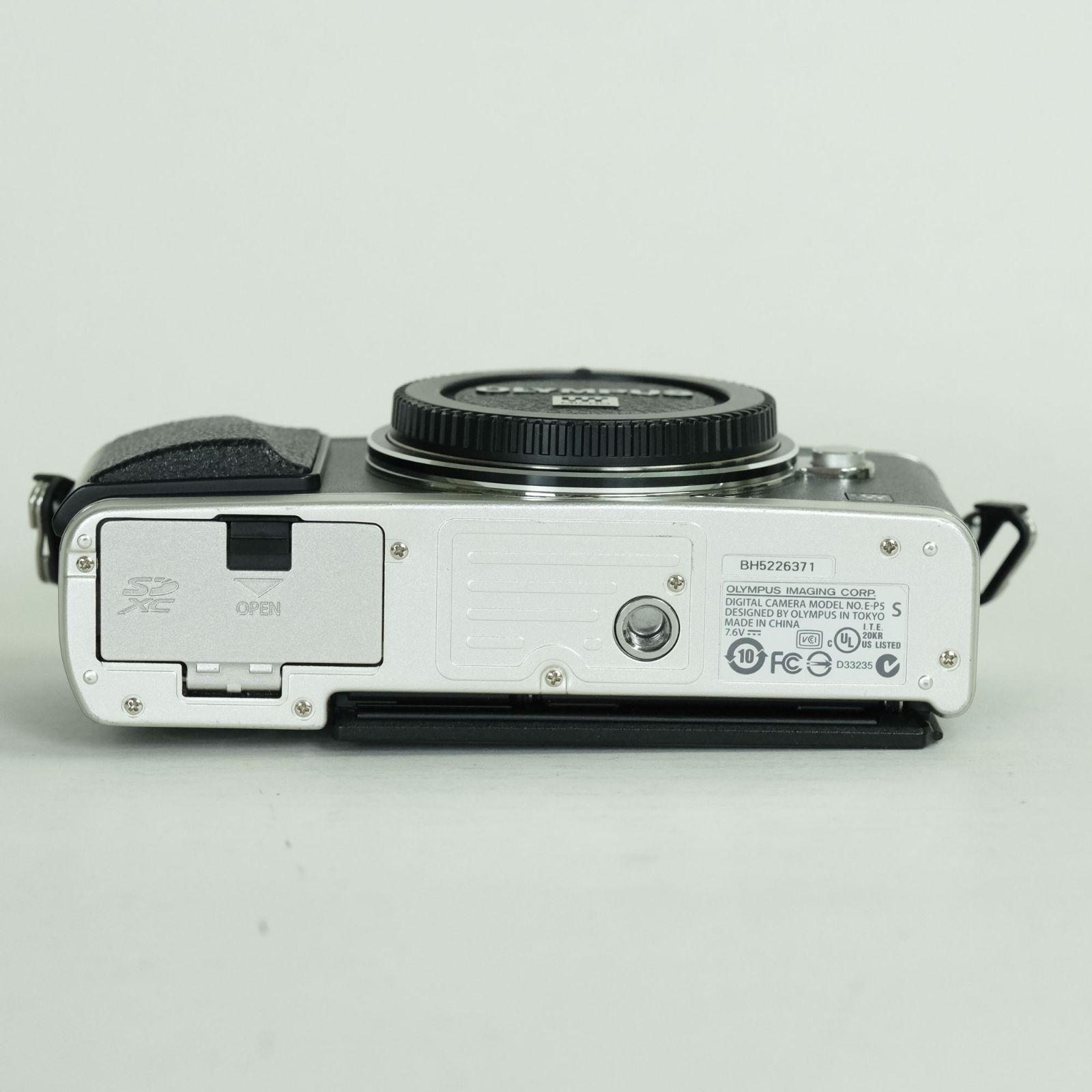 良品 | シャッター数7,333回] OLYMPUS PEN E-P5 ボディ シルバー 