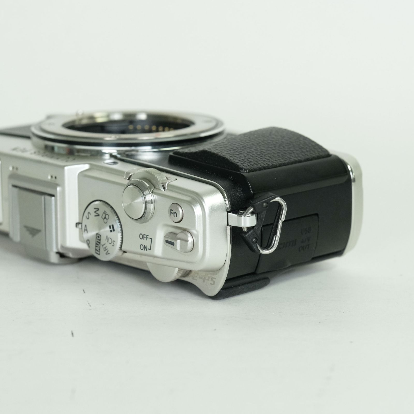 良品 | シャッター数7,333回] OLYMPUS PEN E-P5 ボディ シルバー 