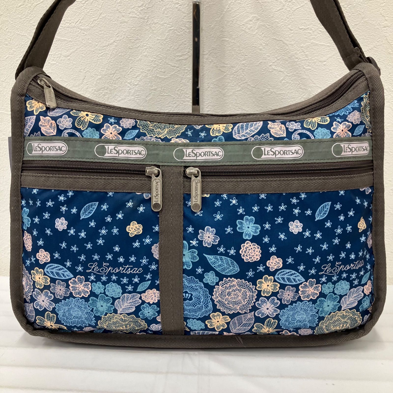 778 LeSportsac レスポートサック デラックスエブリデイ ショルダー 