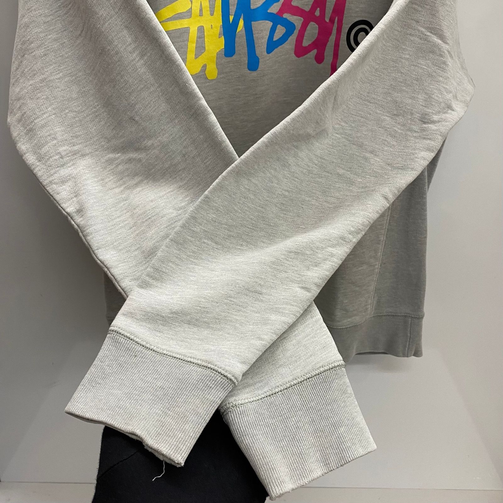 ステューシー STUSSY ショーンフォント カラフルプリント スウェット 