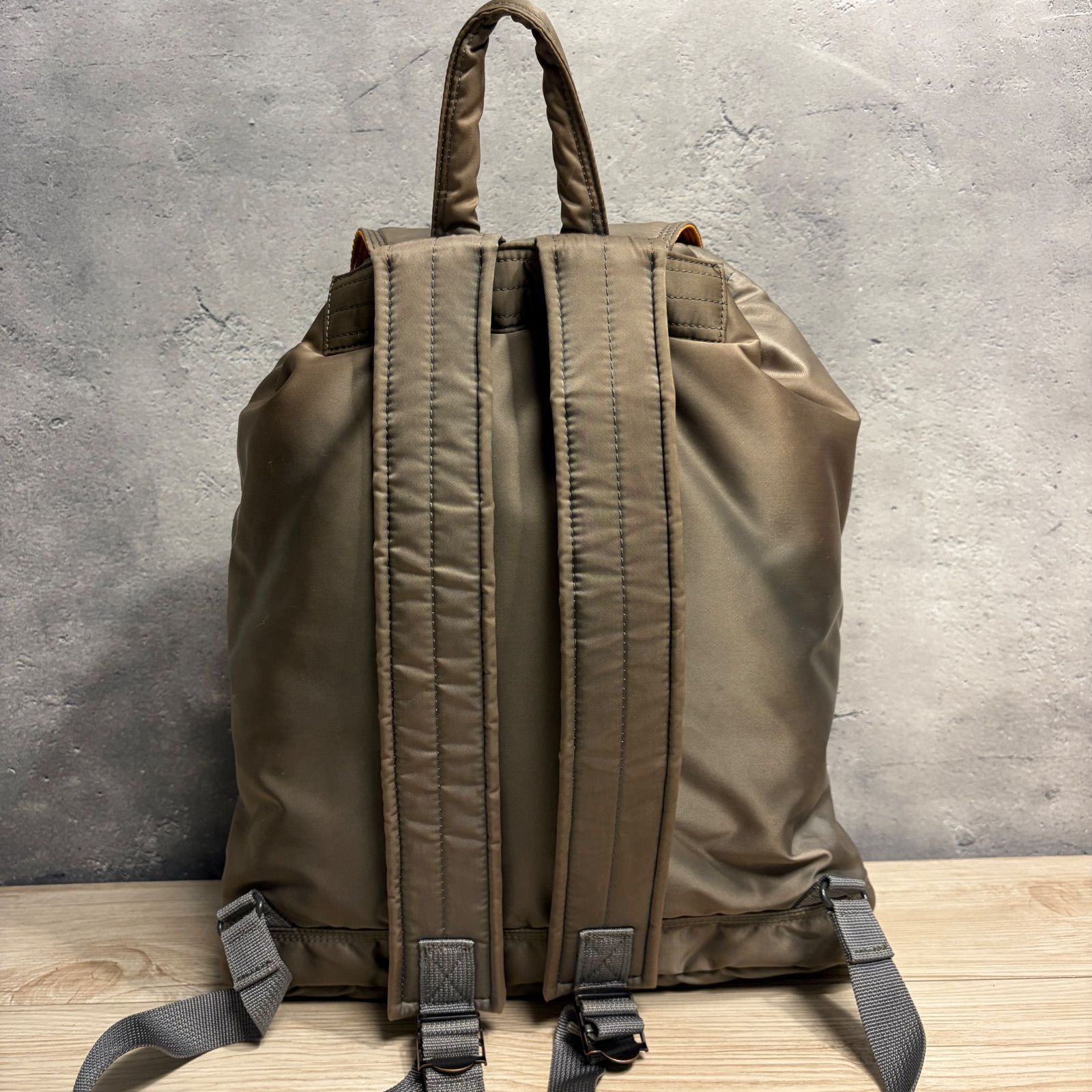 PORTER タンカー リュック シルバーグレー 吉田カバン 旧型 バック PORTER タンカー リュック シルバーグレー 吉田カバン 旧型 バック