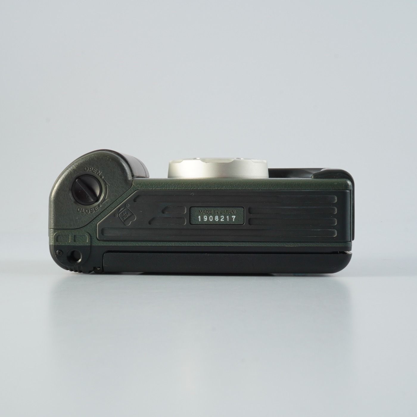 Konica コニカ GENBAKANTOKU (現場監督) 28HG 28mm F/3.5 コンパクト