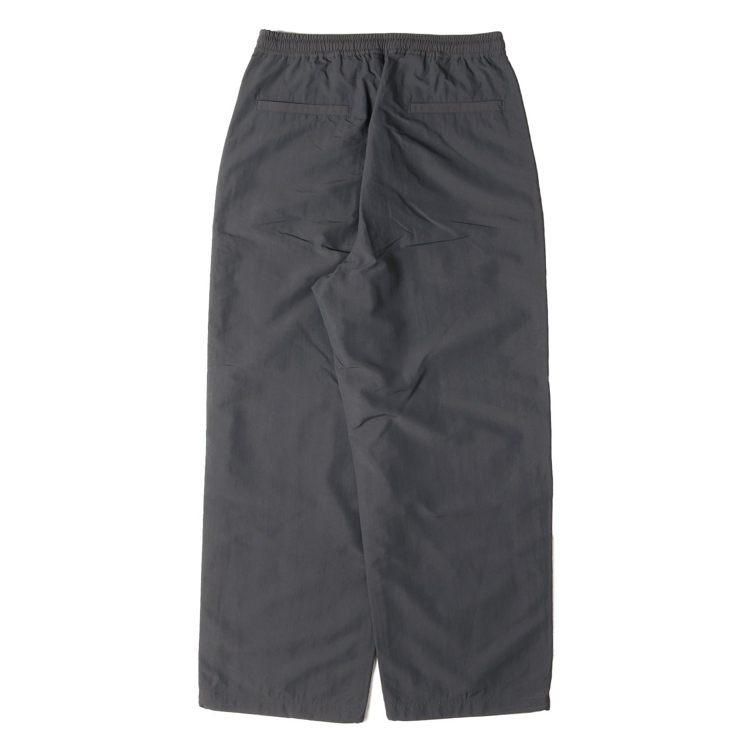 BEAMS別注 FRED PERRY SHELL PANTS アンカーグレー 【公式通販】