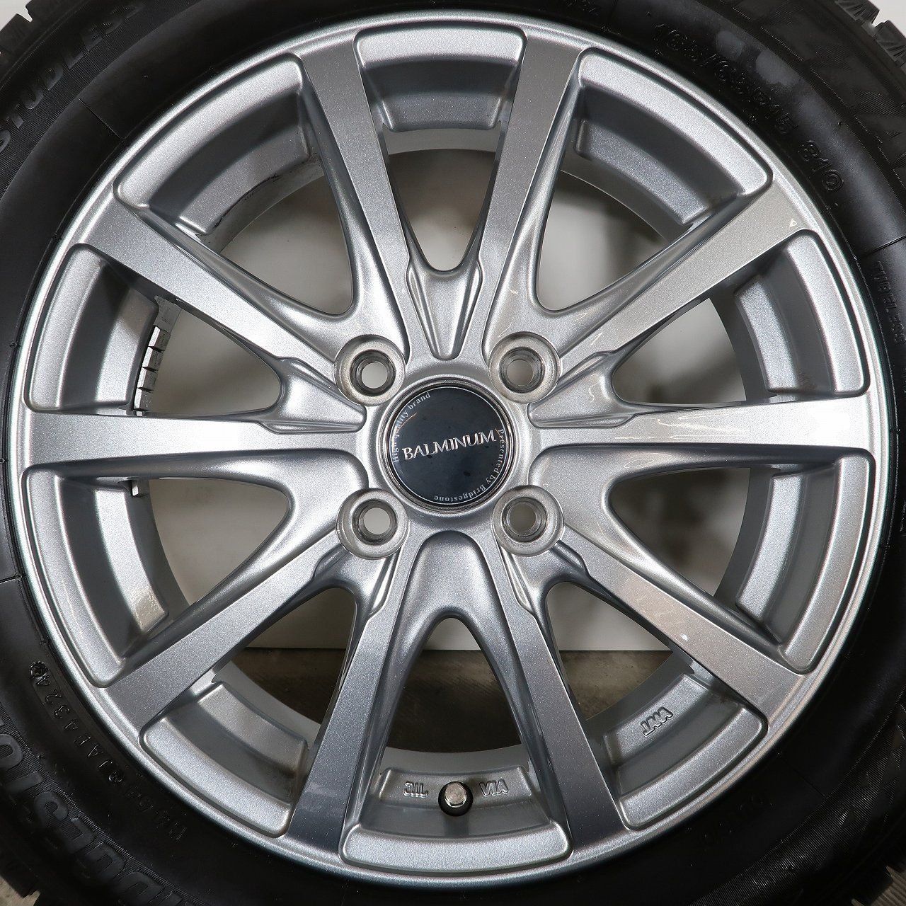 全国送料込み☆新品 165/65R15 4本セット☆ソリオ・デリカD2 ソリオ デリカD2 タフト 4本 社外 15インチ 4.5J +45 等に 4H 0 等