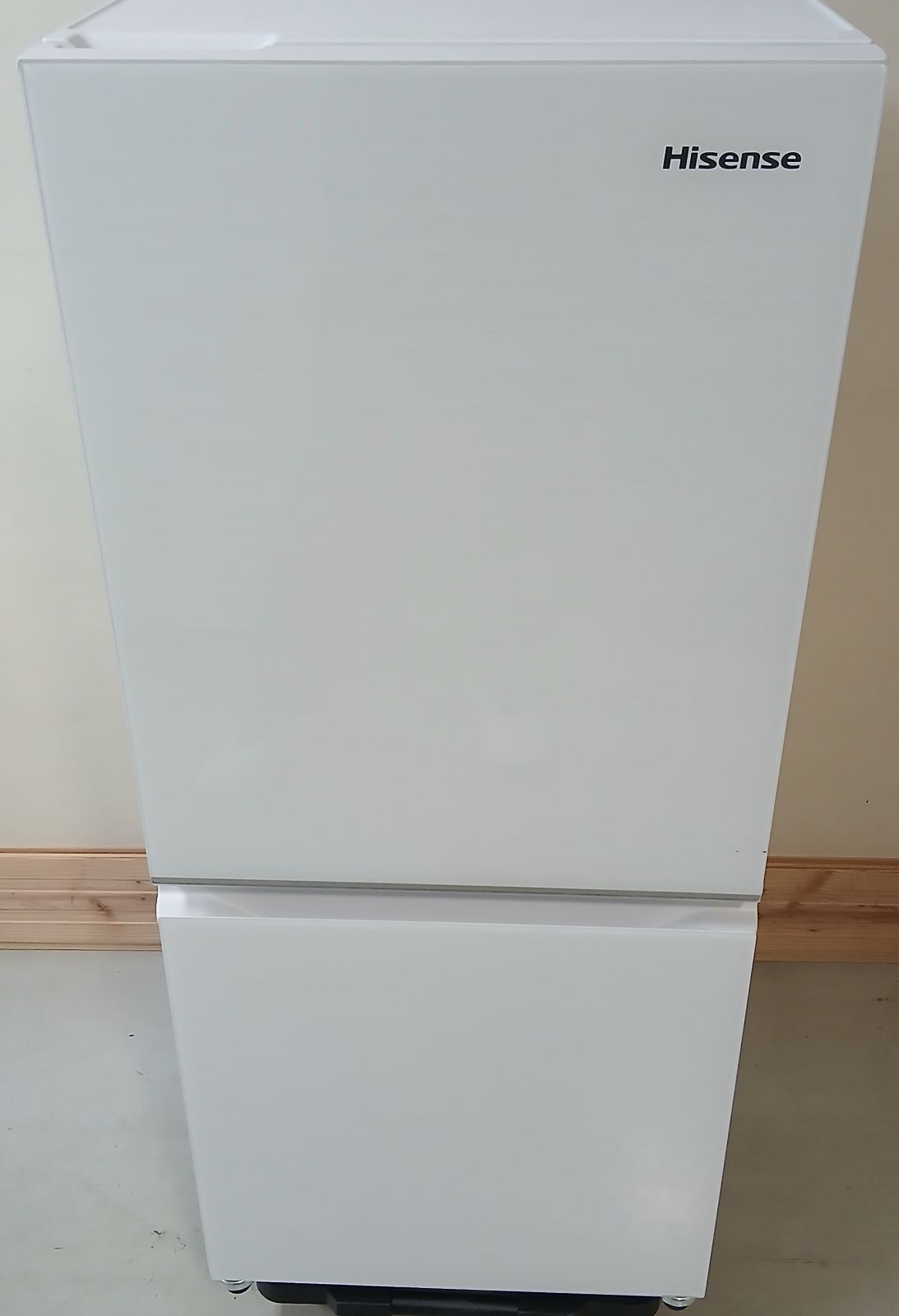 Hisense 冷蔵庫 2024年 135L 中古美品 お得なセット値引きも！ ガラス