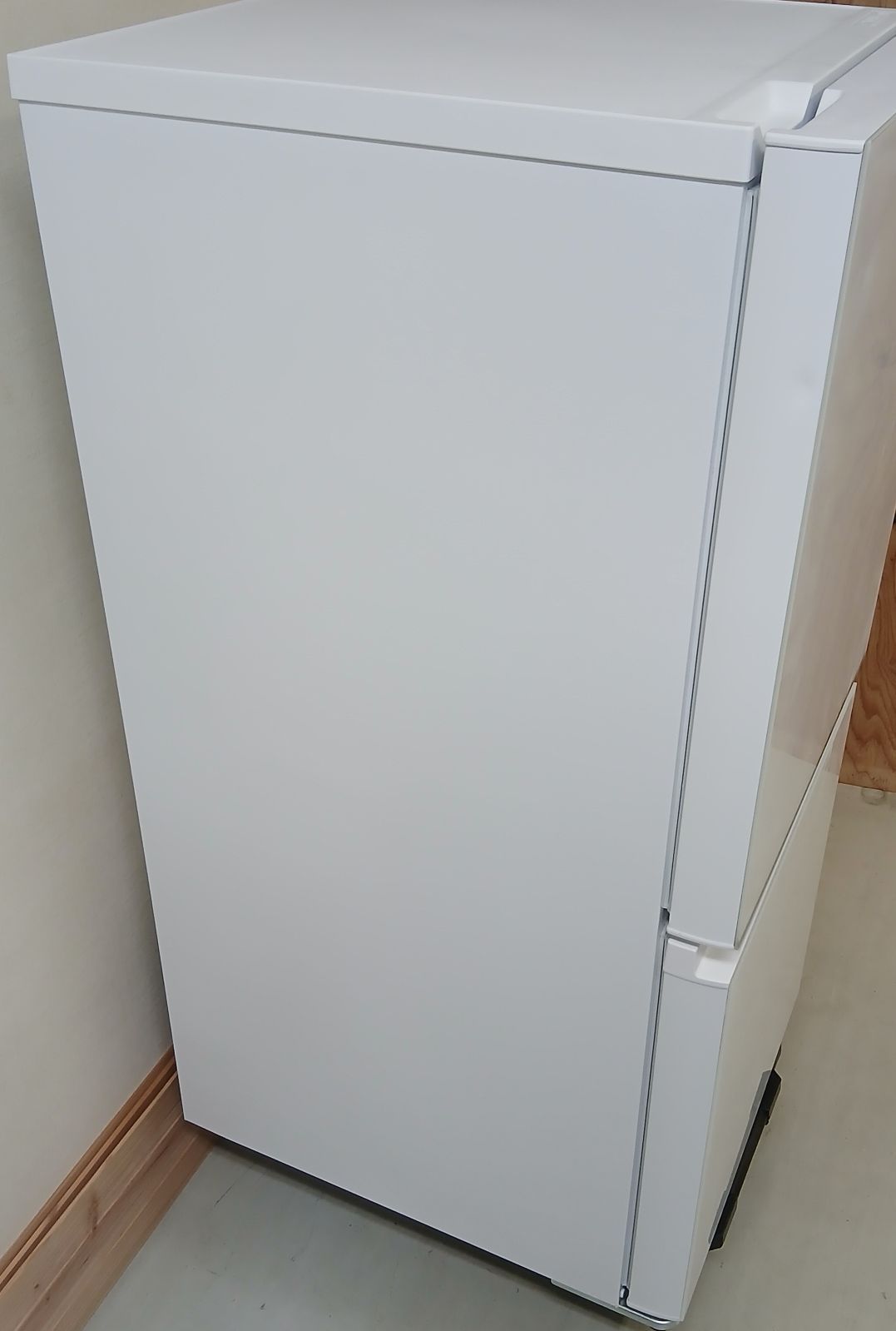 Hisense 冷蔵庫 2024年 135L 中古美品 お得なセット値引きも！ ガラス