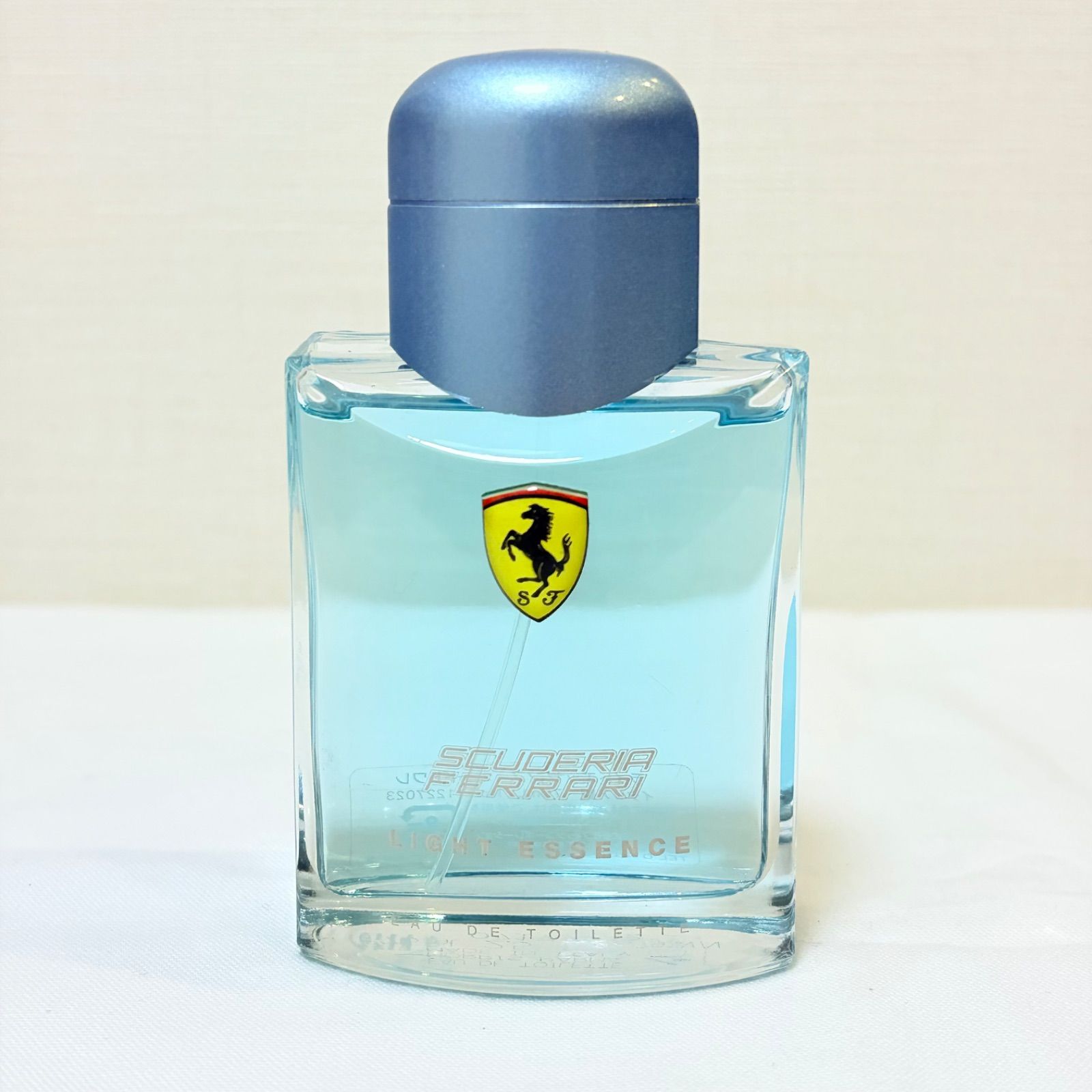 廃盤品　新品未使用　フェラーリ　ライトエッセンス　オードトワレ　香水　75ml② 廃盤品 新品未使用 Ferrari light essence eau de toilette フェラーリ