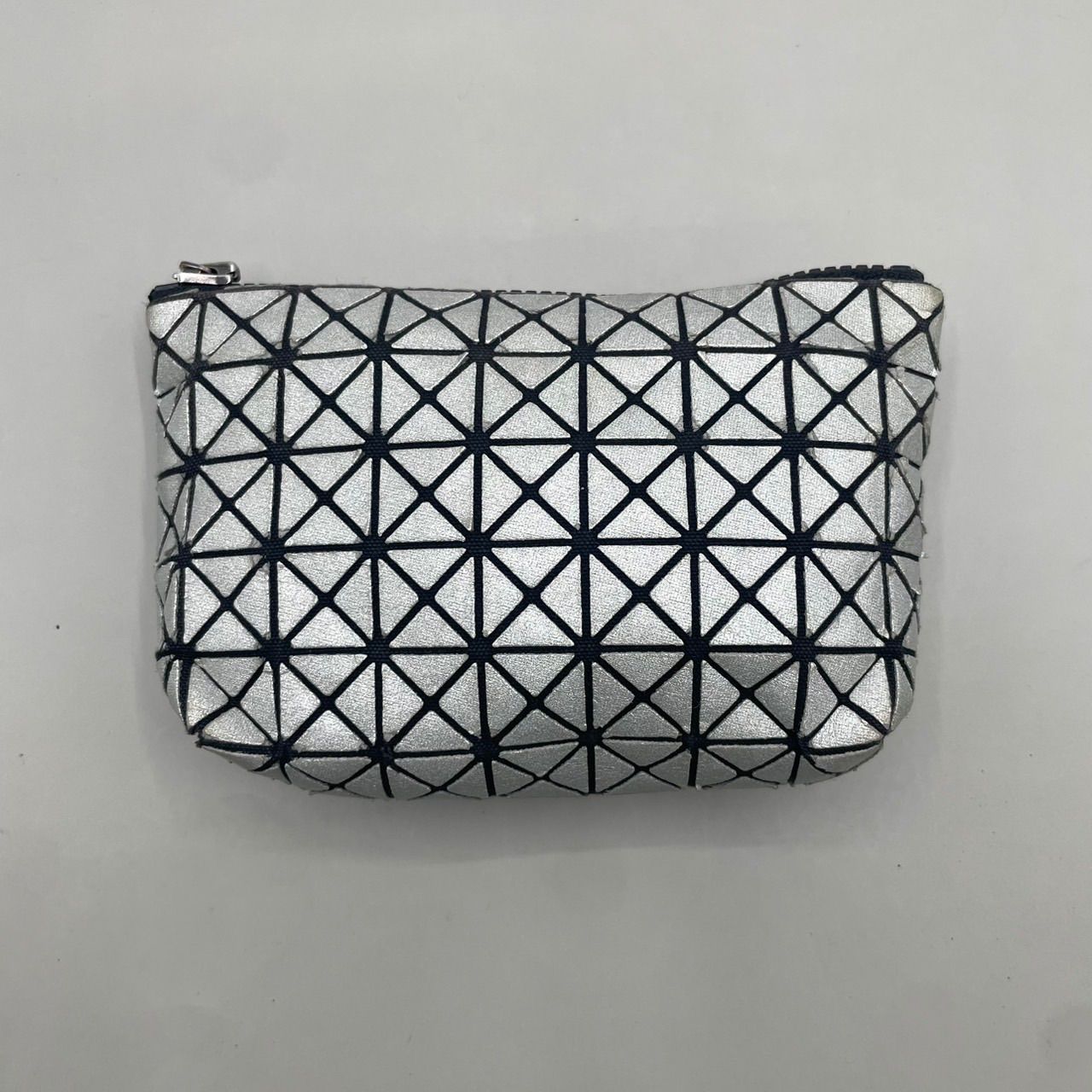 BAOBAO ISSEYMIYAKE バオバオ イッセイミヤケ マルチポーチ シルバー 