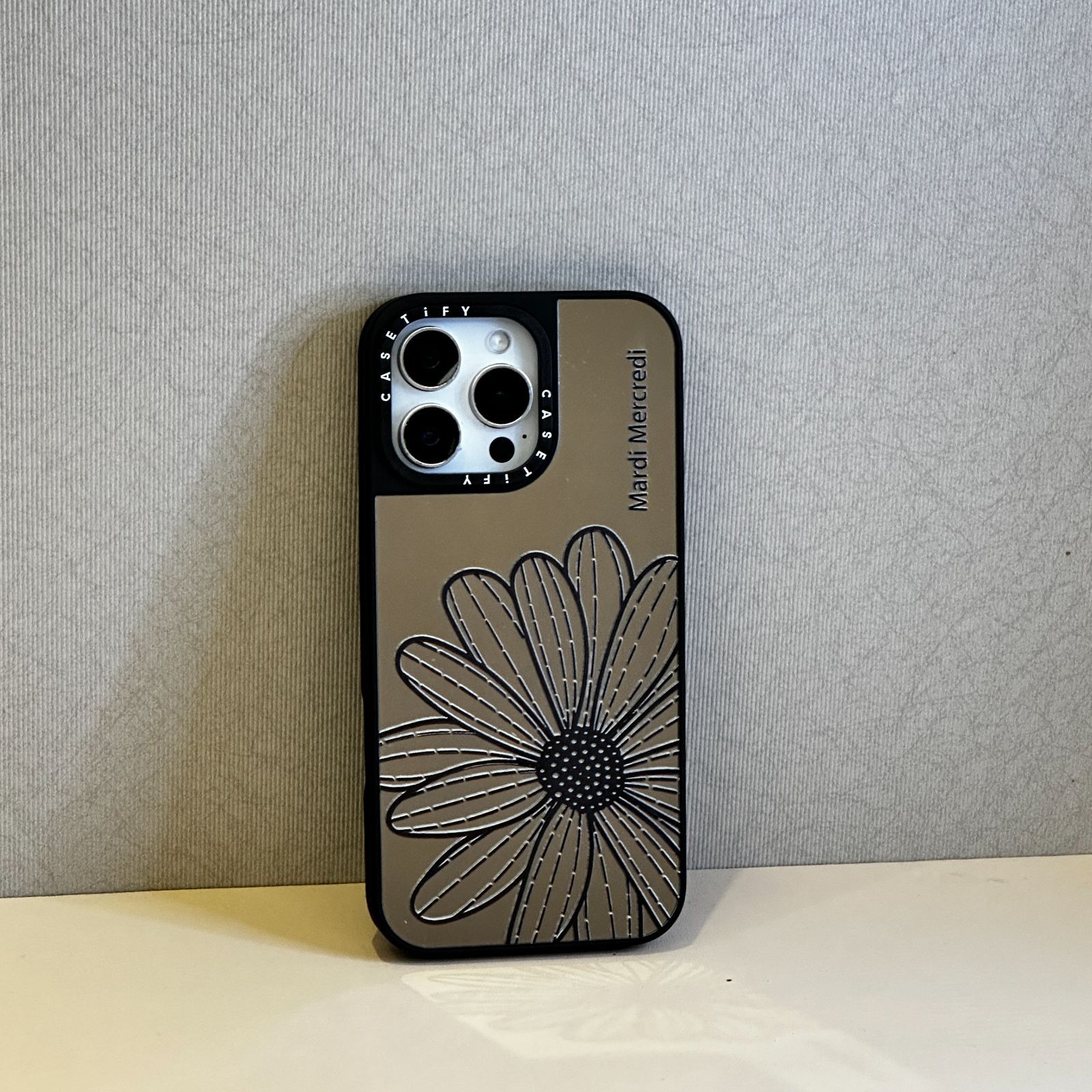 CASETiFY デイジー MagSafe対応 iPhoneケース 新品 - メルカリ