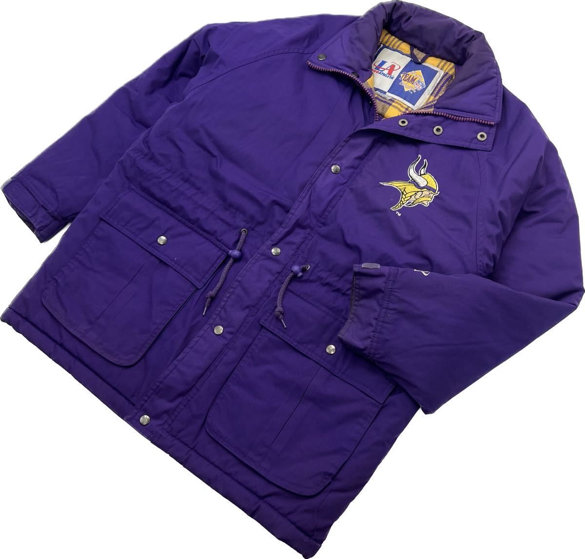 NFL ☆ VIKINGS 中綿 スタジャン ナイロンジャケット パープル 紫 M アメフト ラグビー ストリート 古着 ミネソタ バイキングス■S2541