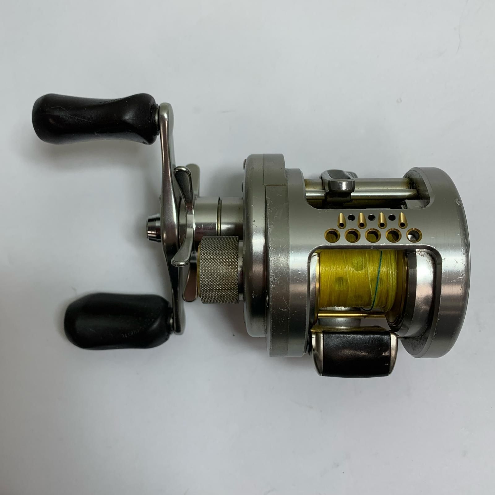 SHIMANO シマノ 04カルカッタコンクエスト101DC ベイトリール キズあり