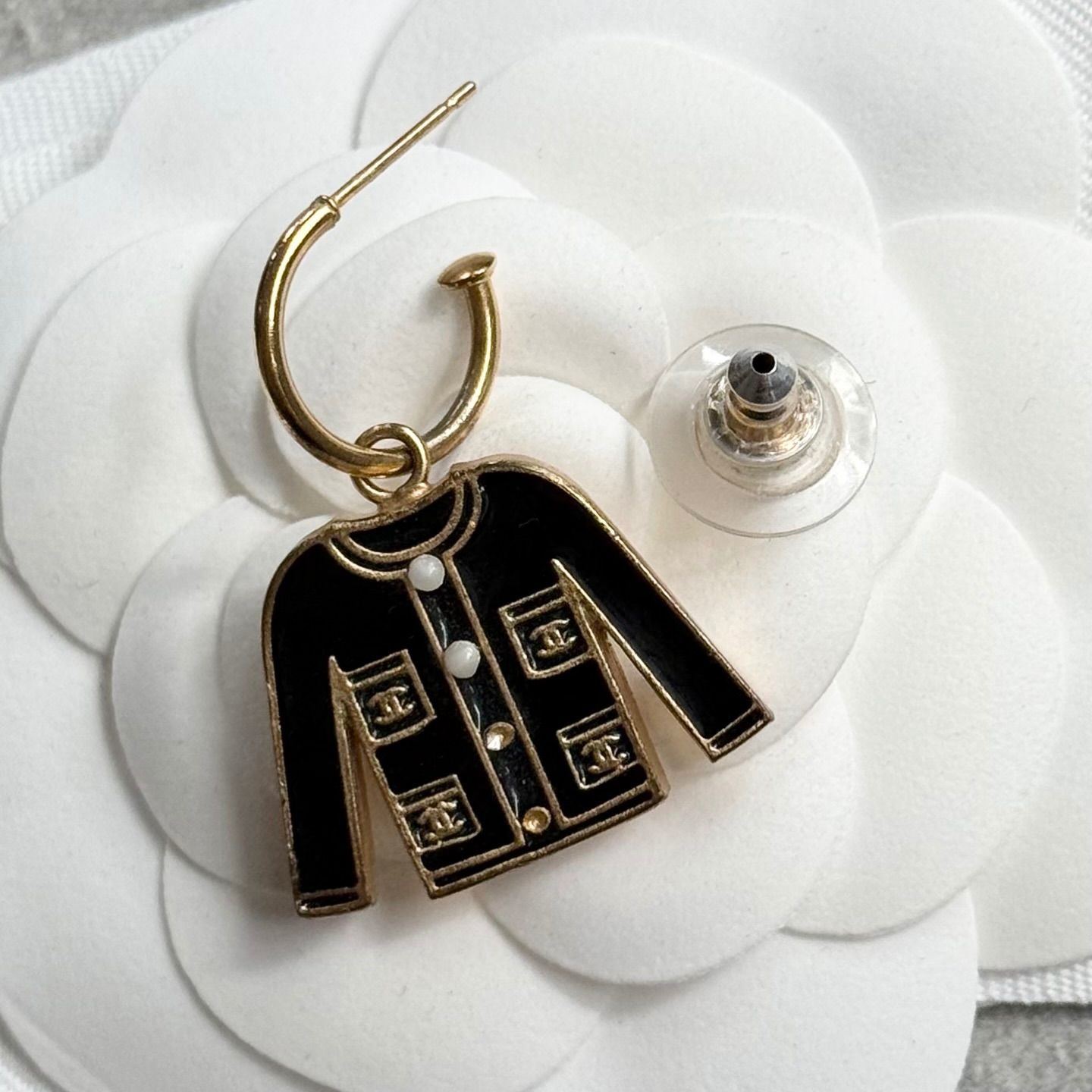 美品 CHANEL シャネル パールボタンジャケット ココマーク ピアス 片耳 