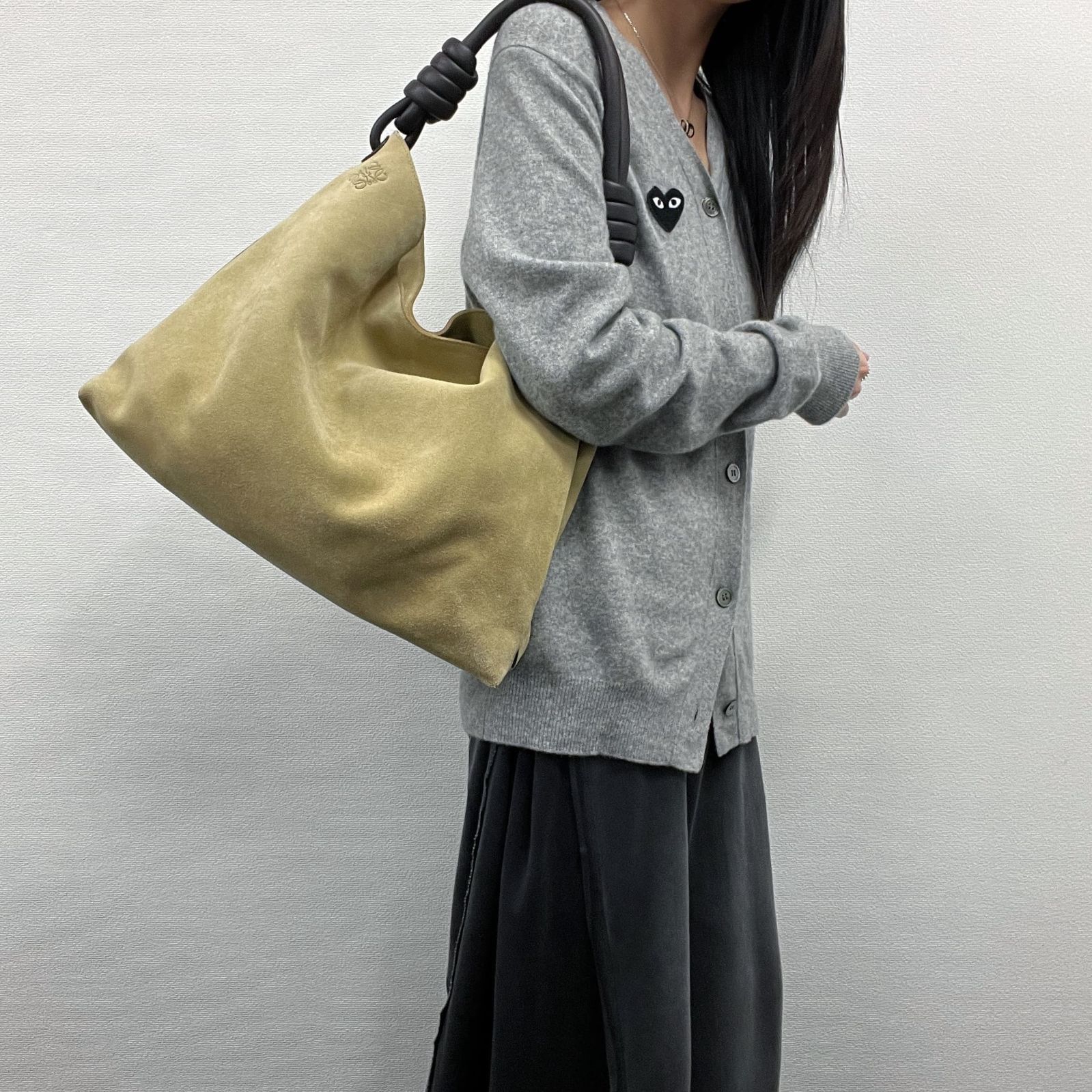 中古】LOEWE ロエベ アナグラム フラメンコ ホーボーバッグ 中古】LOEWE ロエベ アナグラム フラメンコ ホーボーバッグ