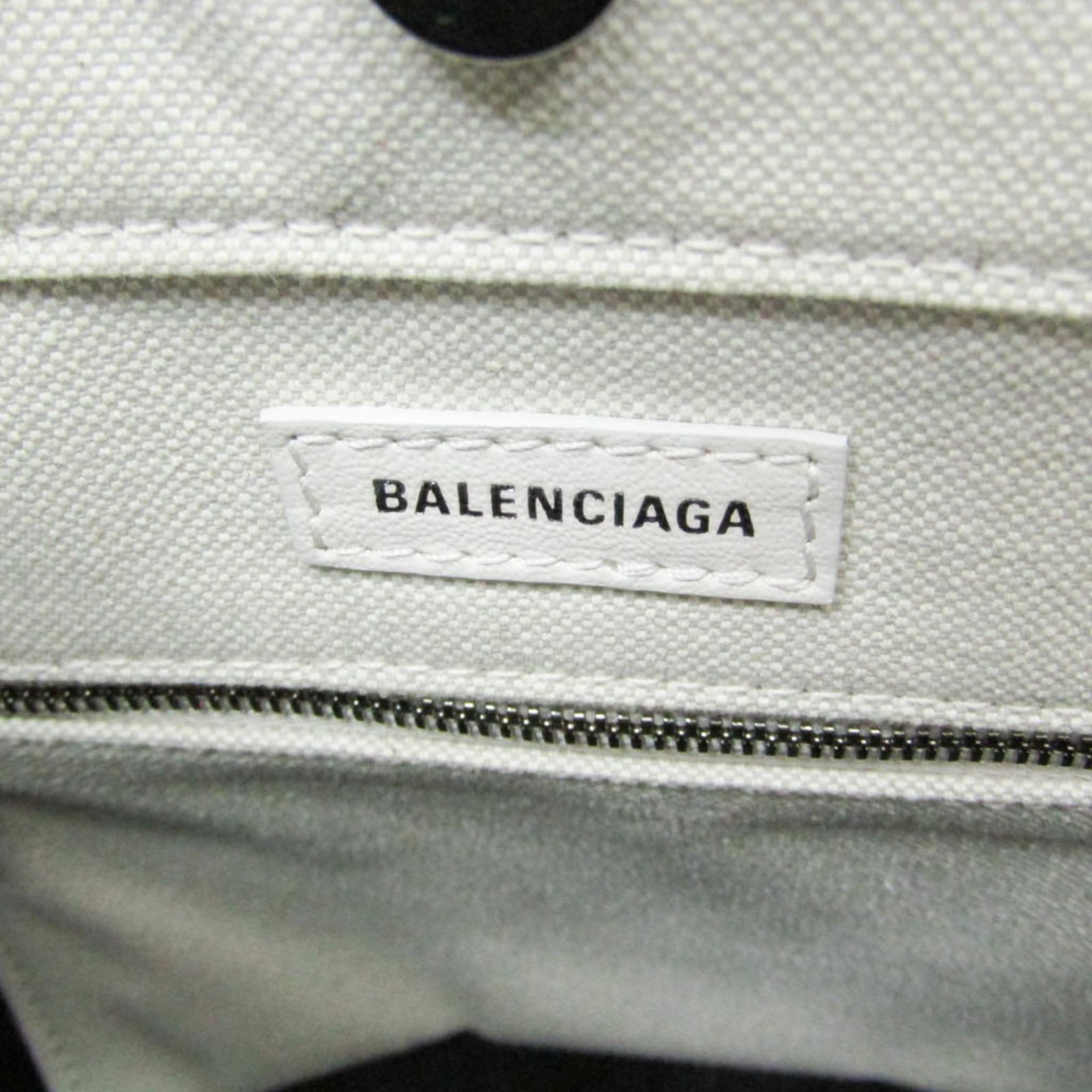 バレンシアガ(Balenciaga) エブリデイ XS ノースサウス 672793 