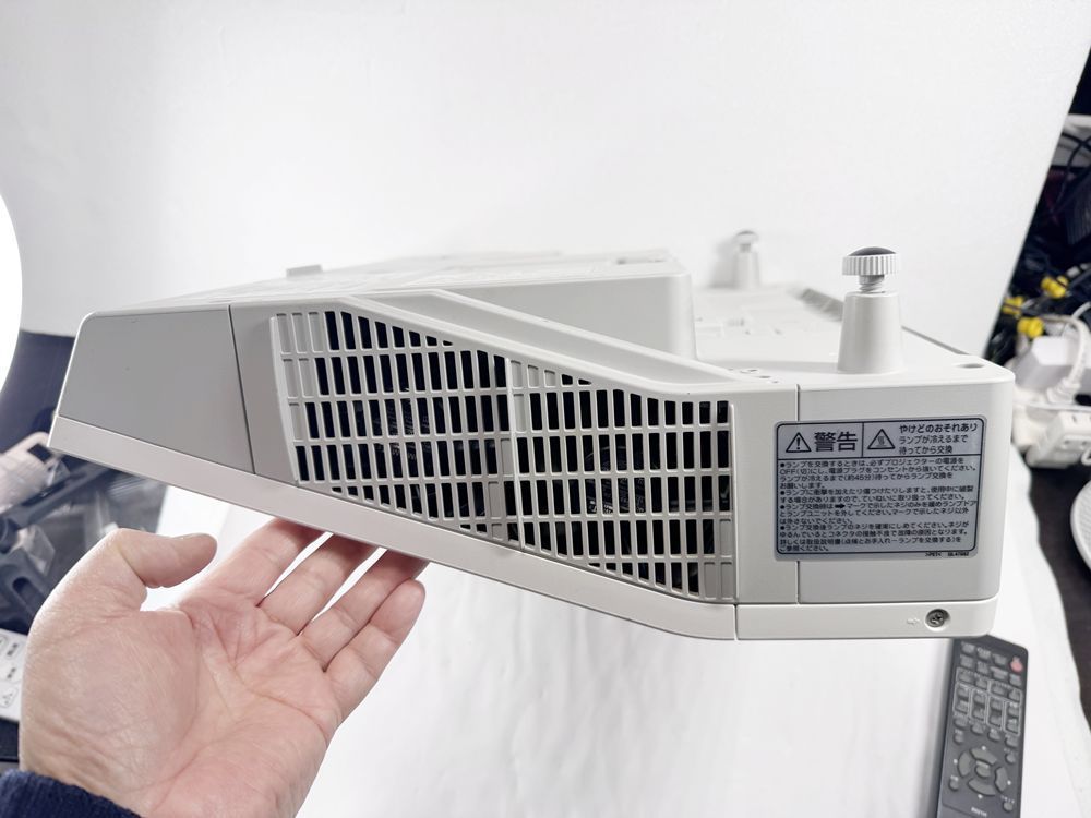 HY】【美品】HITACHI 日立 CP-TW3003 超短焦点プロジェクター 3300