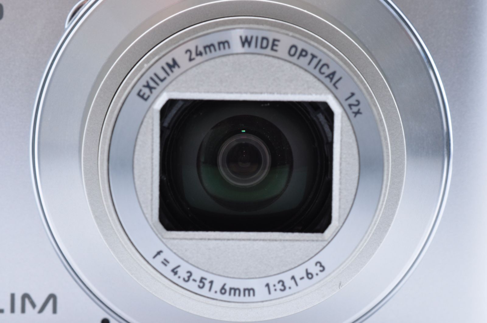 CASIO EXILIM EX-ZS210 DIGITAL Camera シルバー デジカメ デジタル
