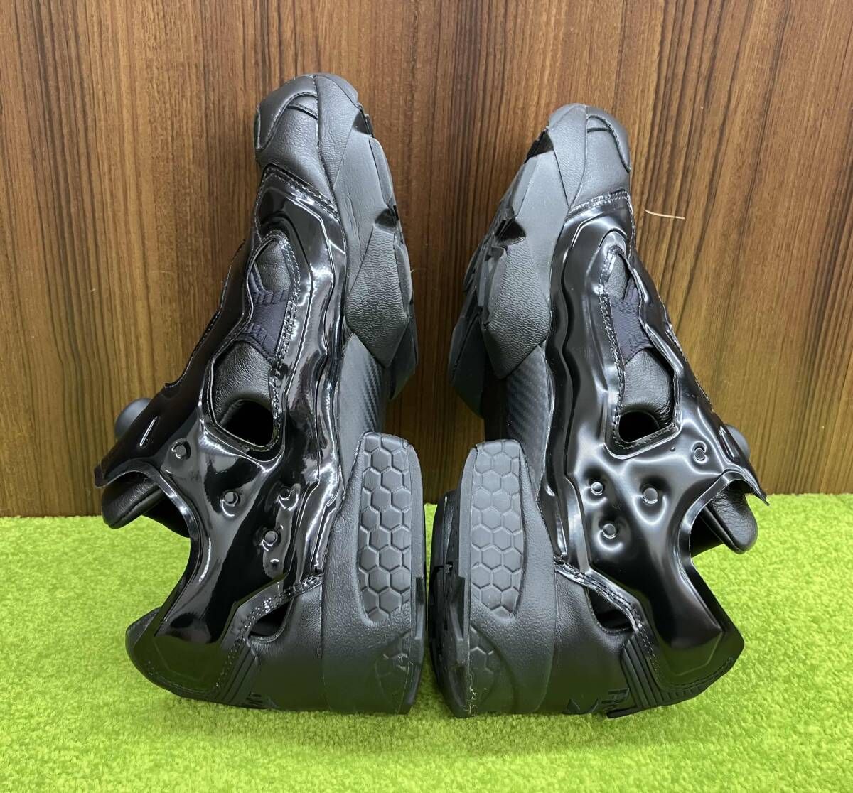 Reebok リーボック Needlesコラボ インスタポンプフューリー 94 