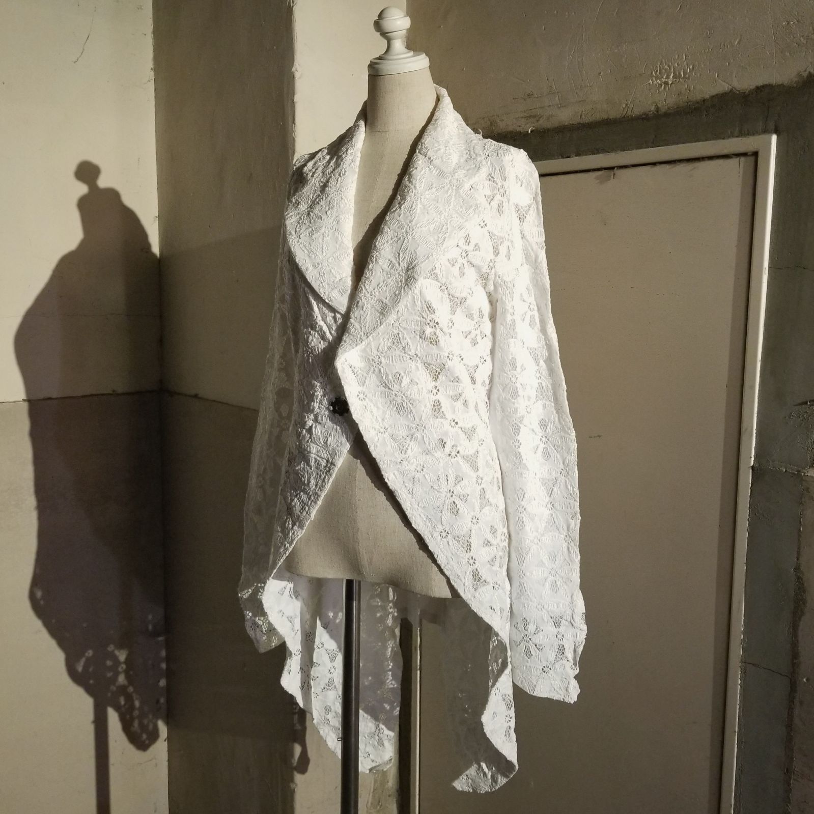 COMME des GARCONS 19ss エステル切替 花柄レース 燕尾ジャケット S