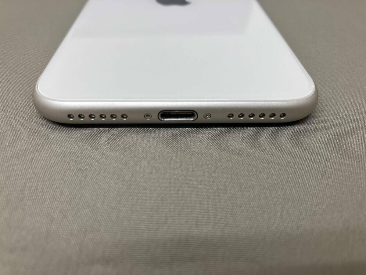 iPhone SE (第3世代) 128GB スターライト 傷あり - メルカリ