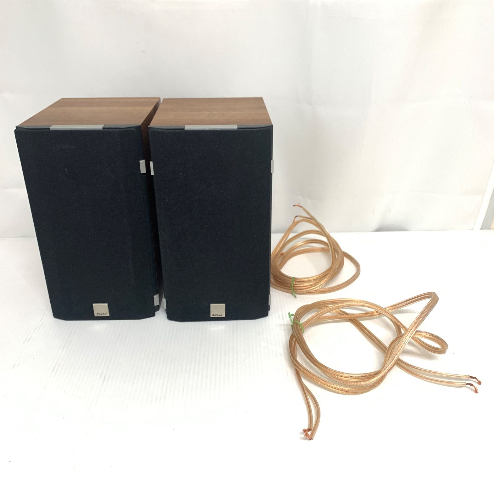 中古】LEKTOR1 DALI 小型ブックシェルフ型スピーカー M80318-8 - メルカリ