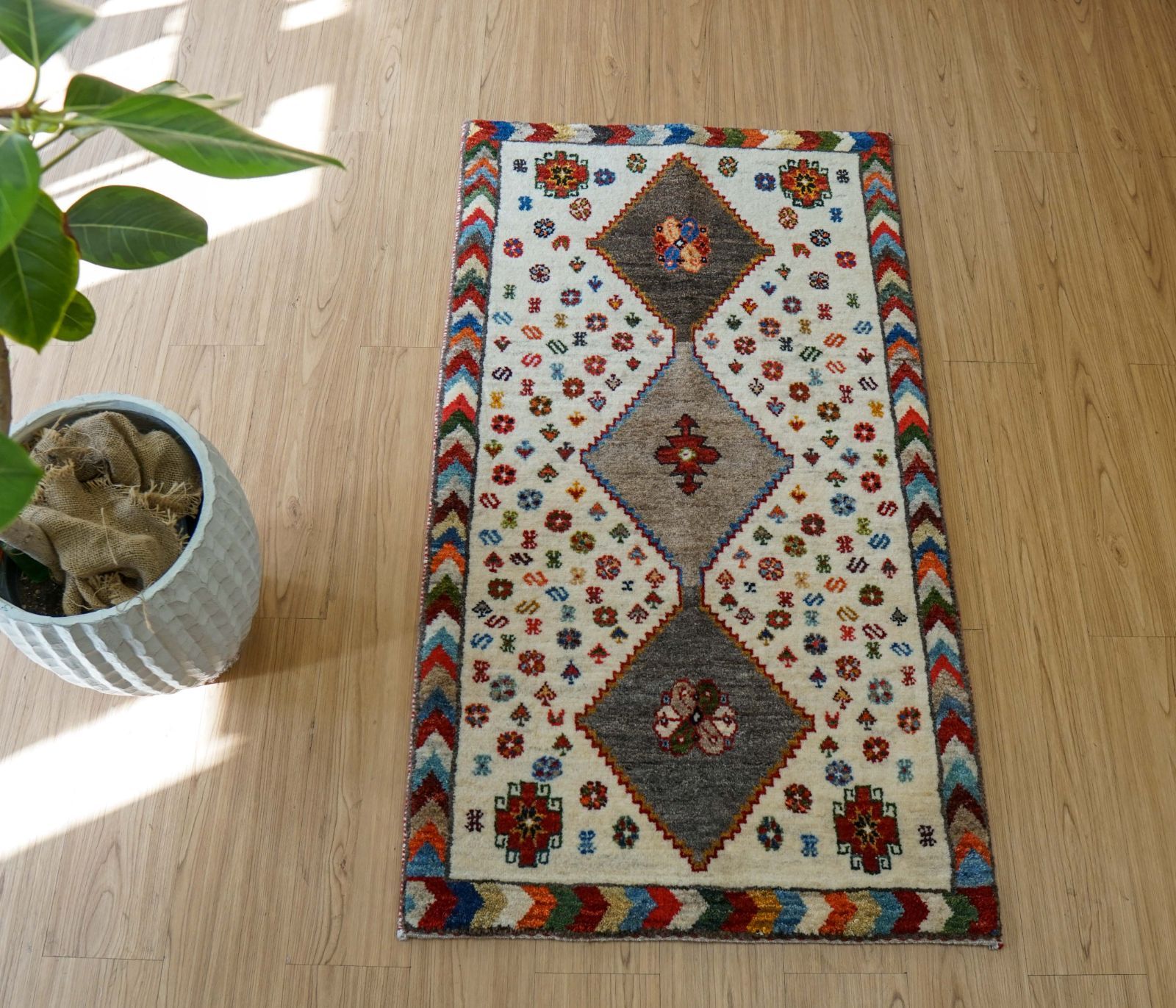 ペルシャ 絨毯 カシュクリギャッベ 136×74cm リズ ギャベ - メルカリ