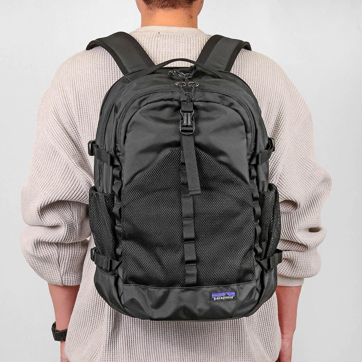新品 パタゴニア PATAGONIA リュックサック 30L ブラック - メルカリ