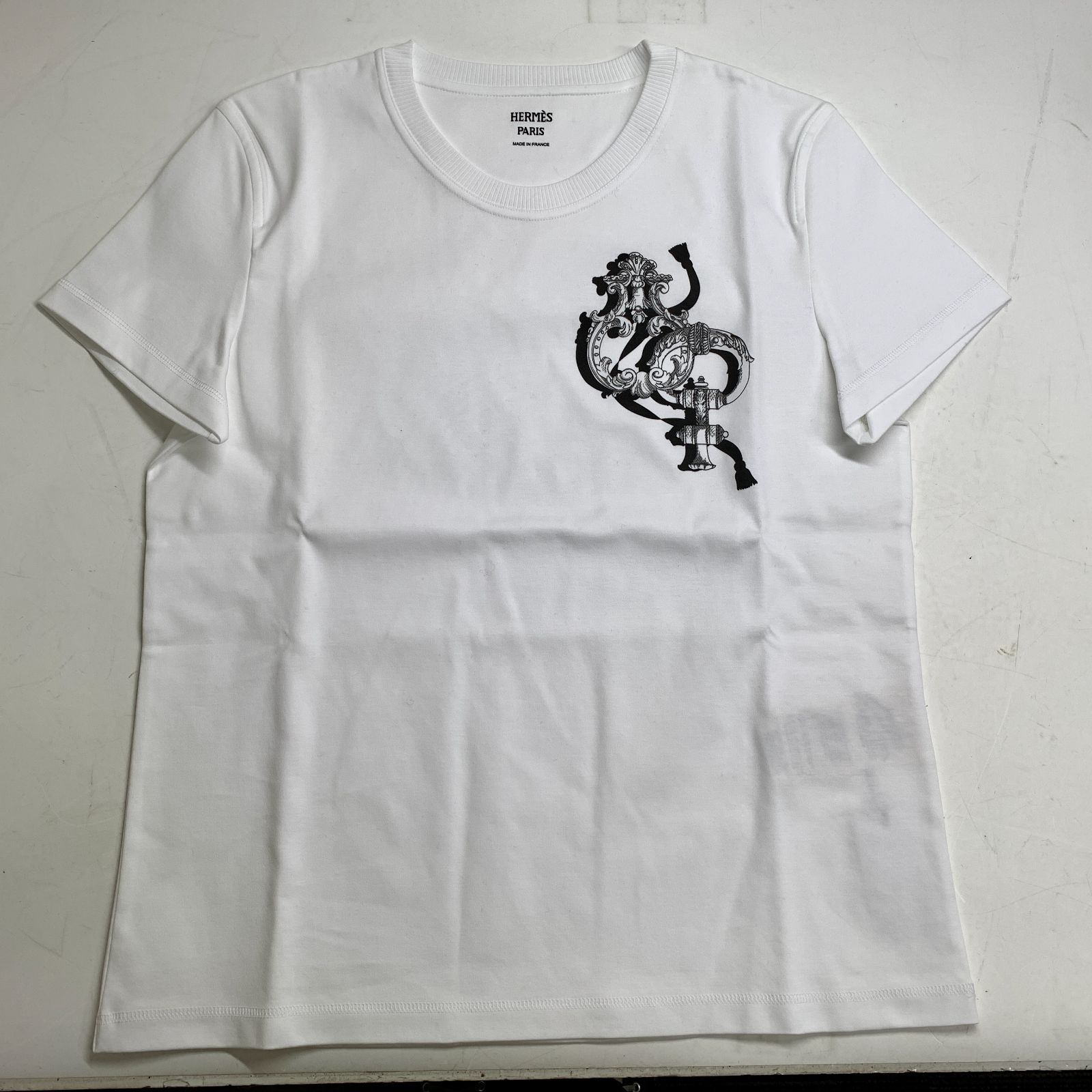 f001 L タグ付き未使用新品 エルメス HERMES Tシャツ カルトゥッシュ