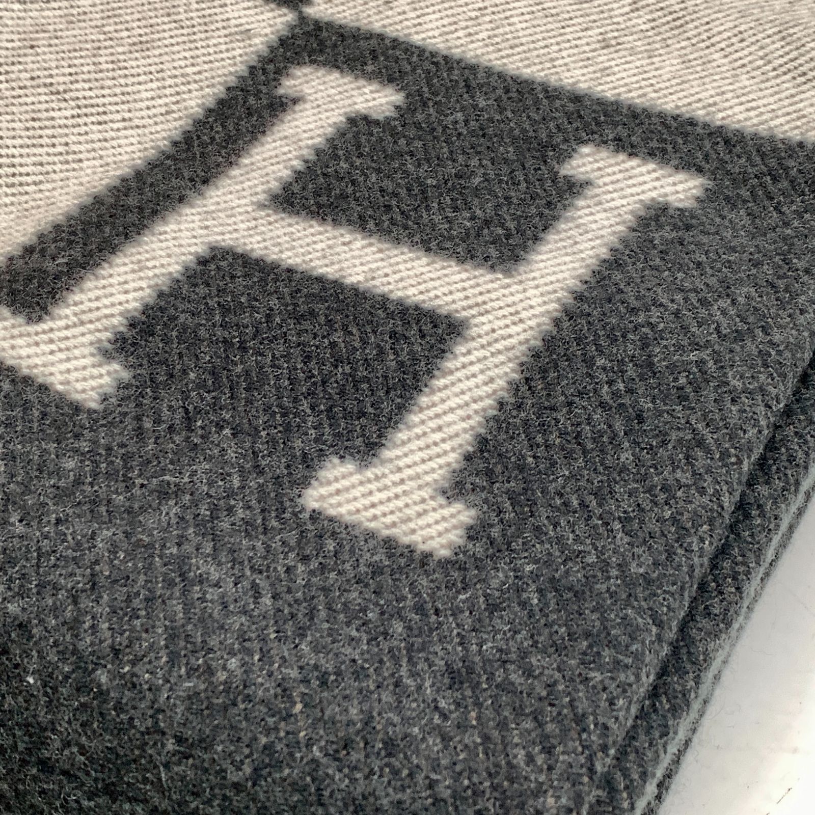 f001 L タグ付き未使用新品 エルメス HERMES ブランケット プレード 