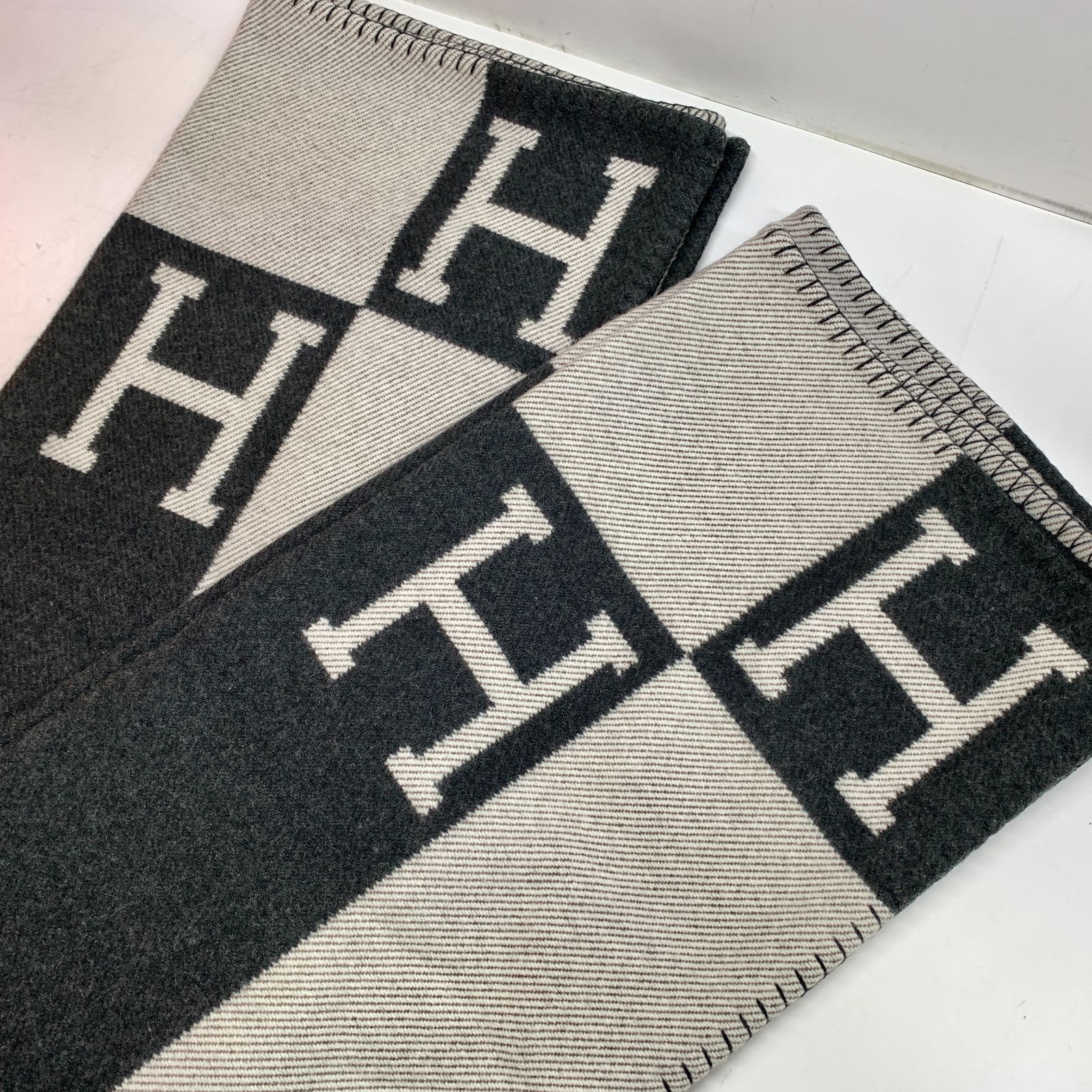 f001 L タグ付き未使用新品 エルメス HERMES ブランケット プレード 