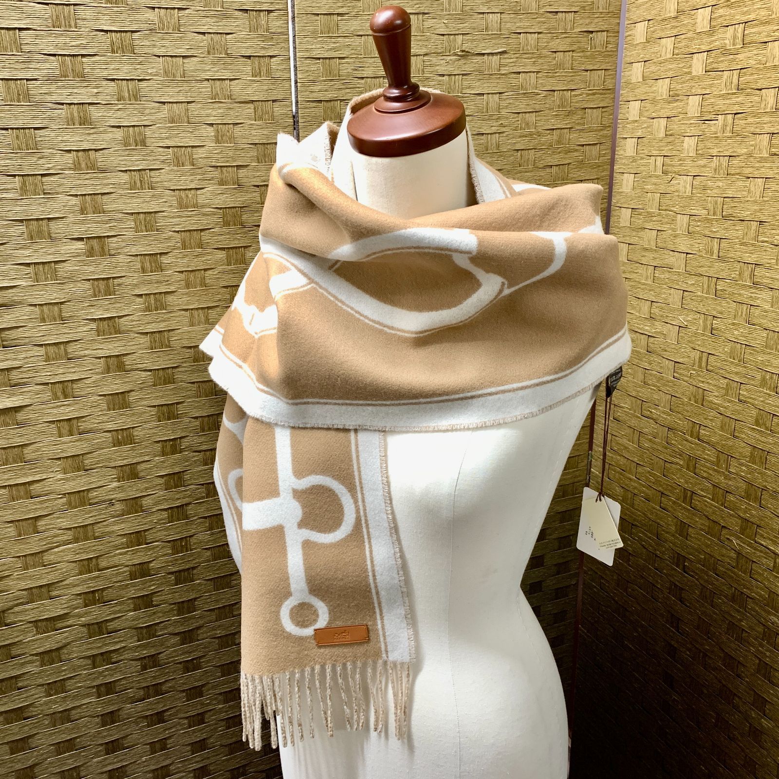 f001 L 未使用新品 エルメス HERMES モール ベージュ ホワイト f001 L 未使用新品 エルメス HERMES モール ベージュ ホワイト