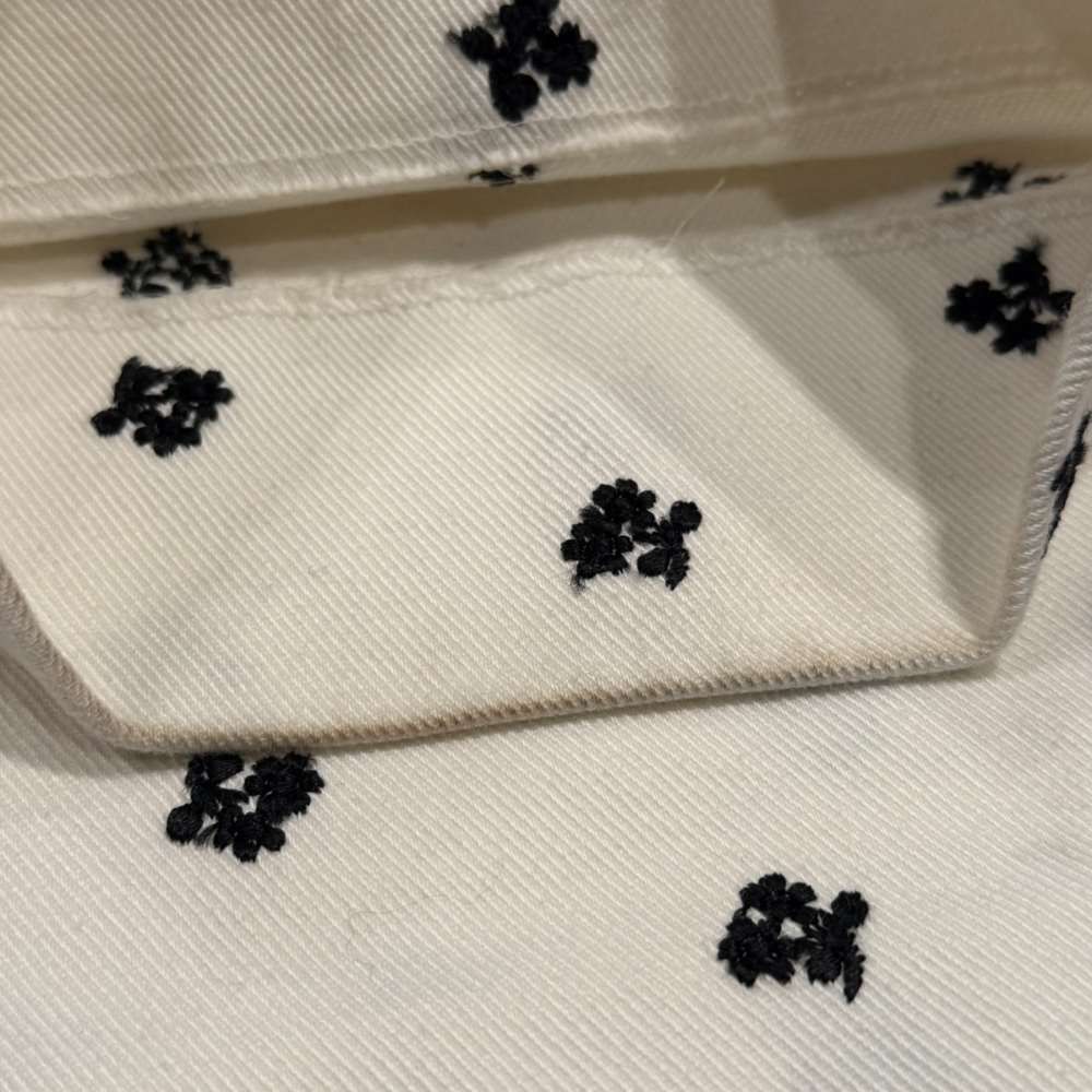 リア RIER デニムパンツ 花柄 刺繍 31 白 ホワイト - メルカリ