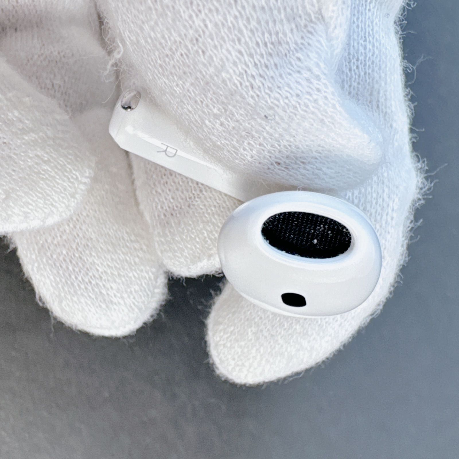 AirPods 第4世代 R片耳 右耳のみ イヤホン A3055 AirPods 第4世代 R 