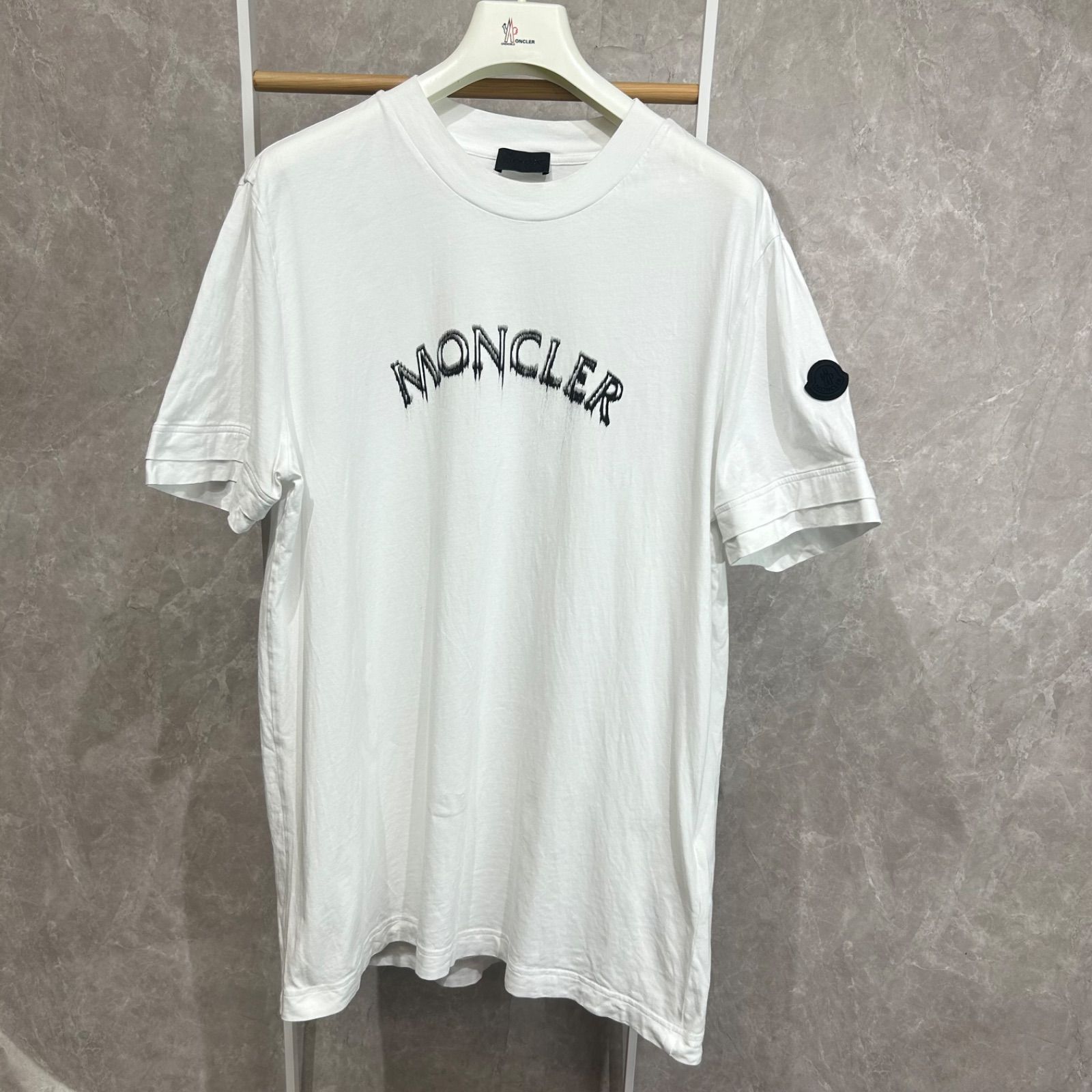 美品】MONCLER モンクレールラバーワッペン半袖Tシャツ白L - メルカリ