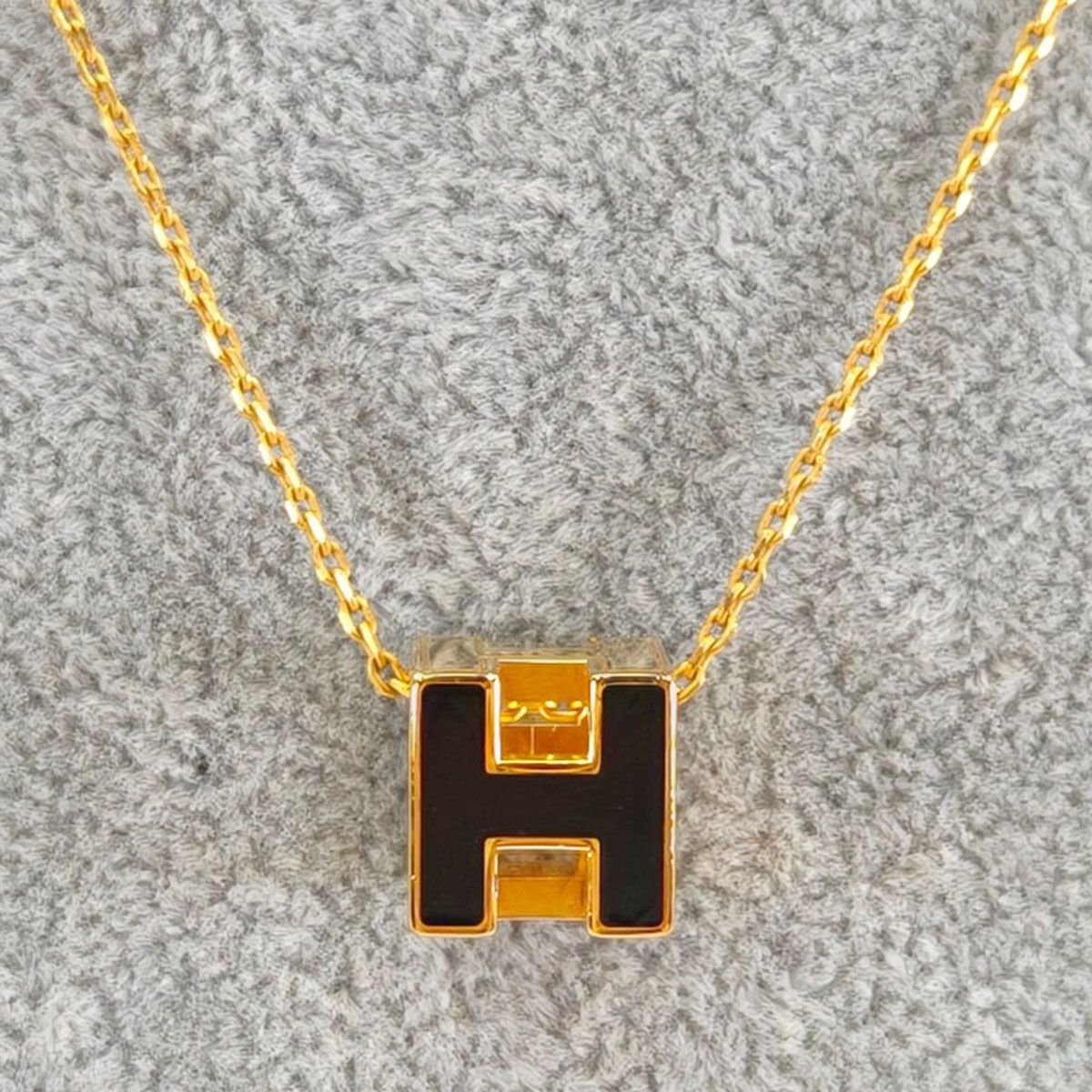 HERMES エルメス カージュドアッシュ Hキューブ ネックレス ゴールド