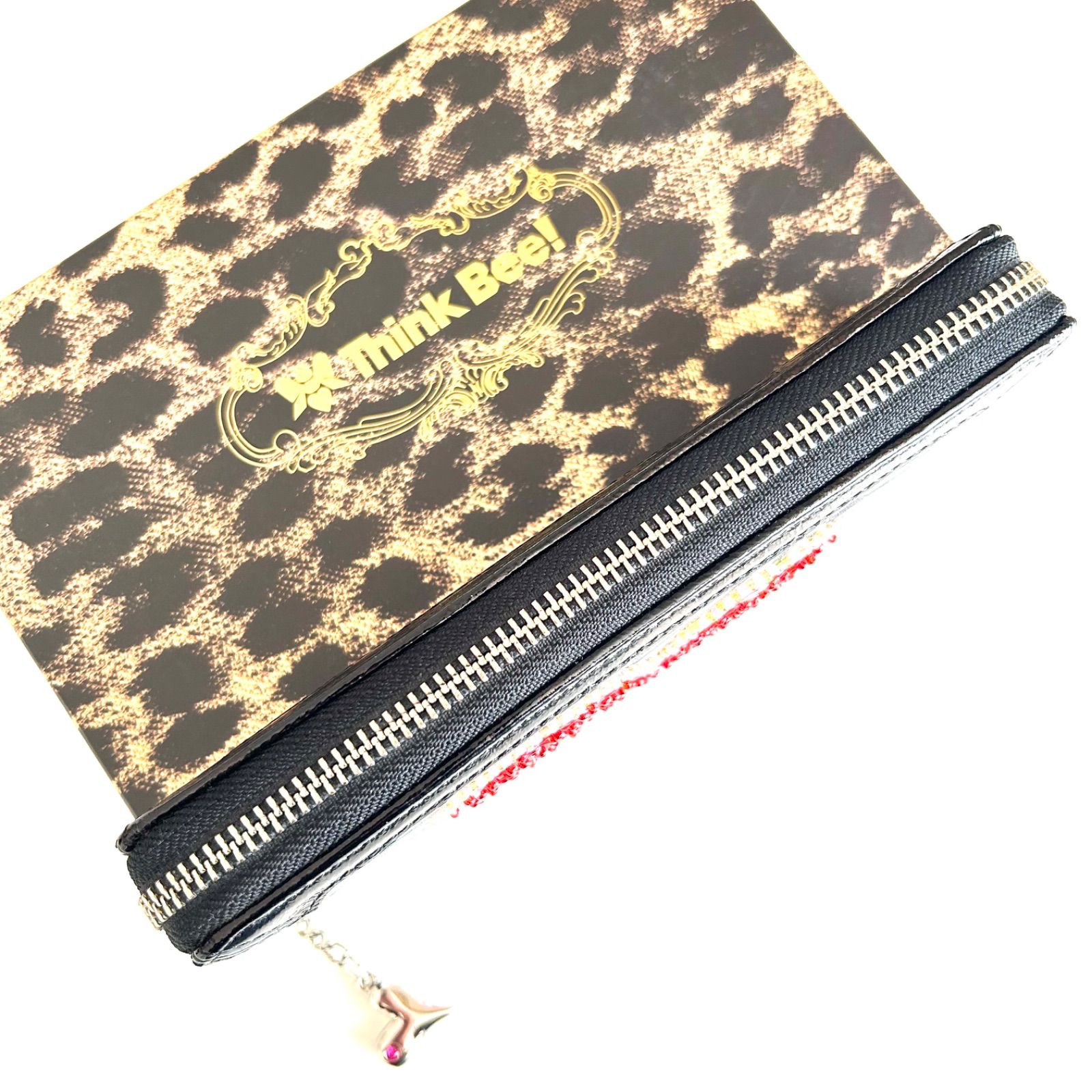 Think Bee! シンクビー 長財布 ラウンドファスナー ジャストハート 
